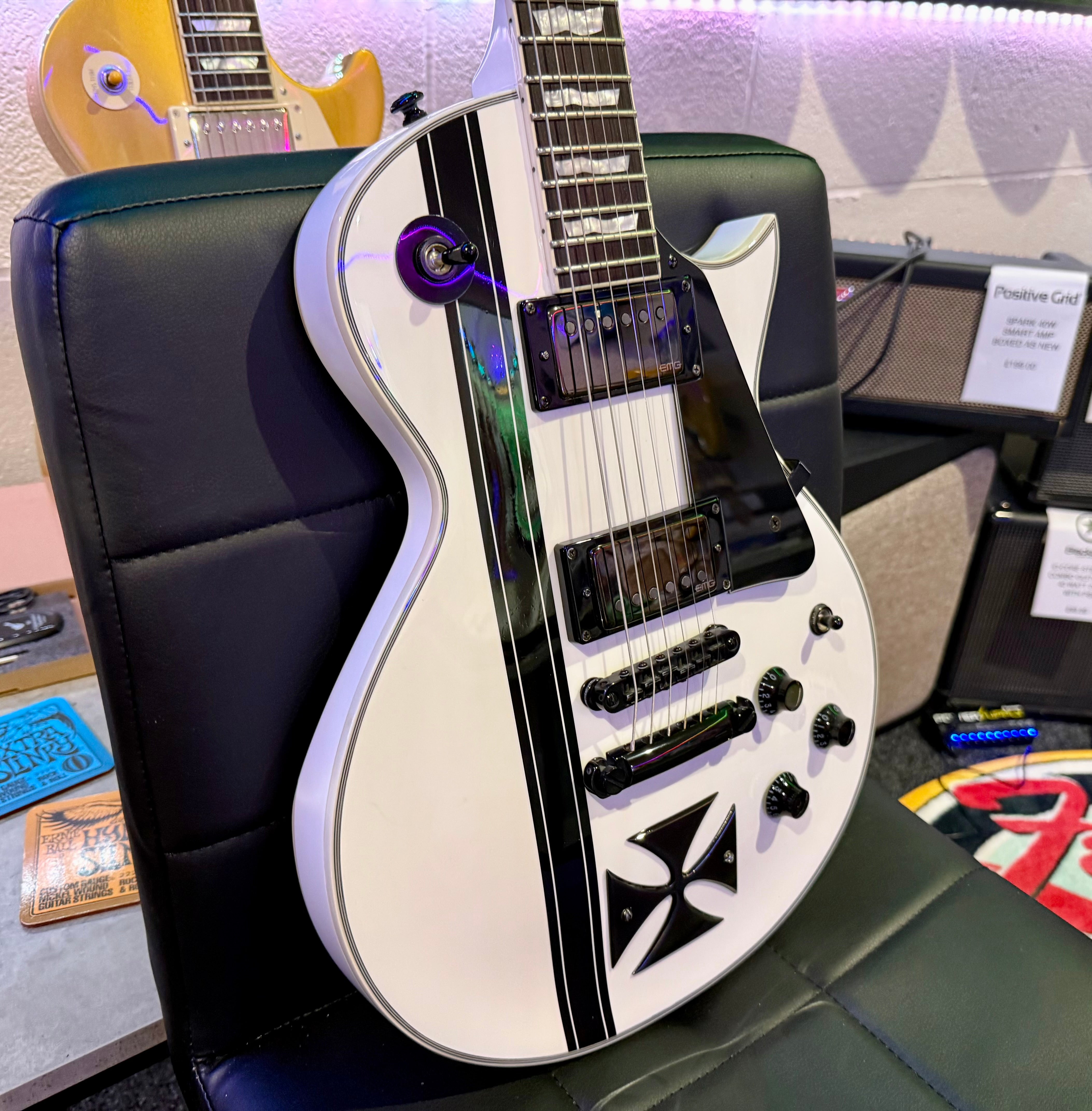 🔥MINT🔥 ESP LTD James Hetfield Iron Cross Signature~ Metallica~ Snow White~2018