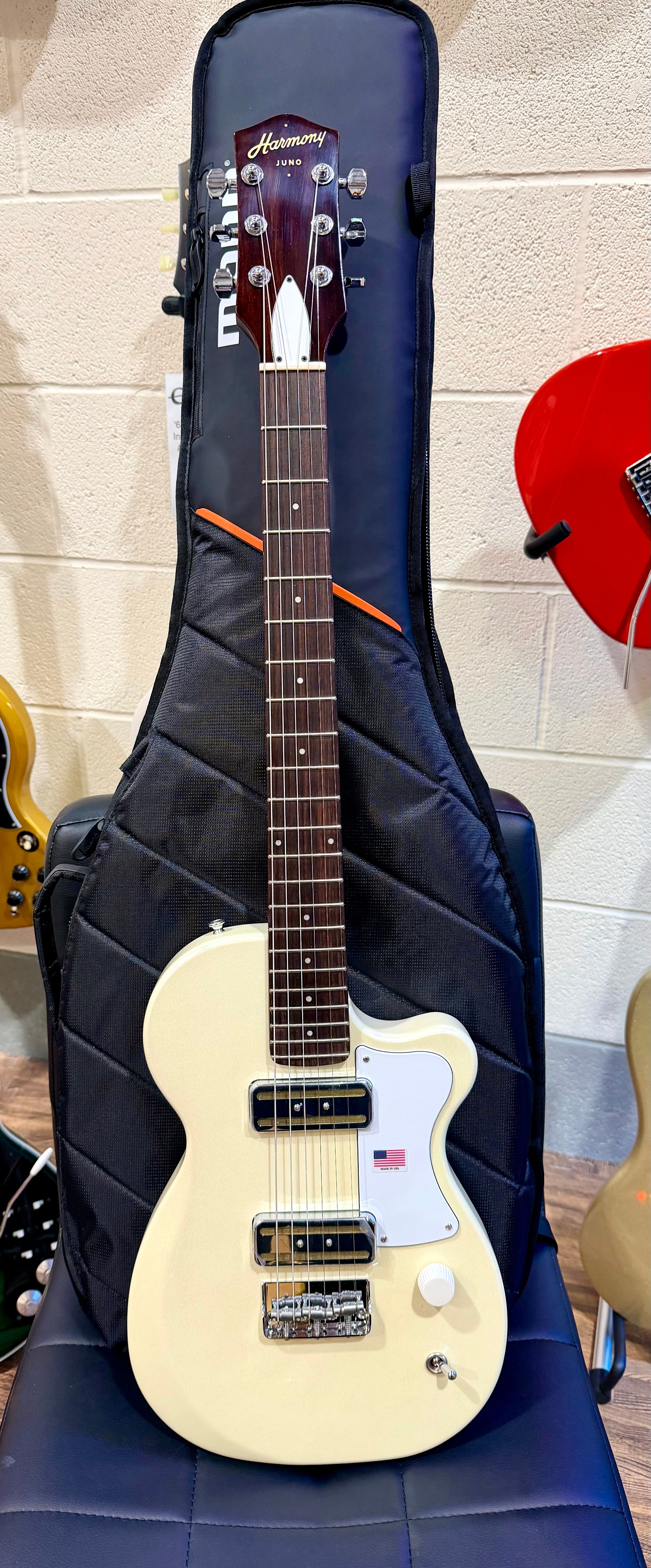 🌟NEW🌟 Harmony Juno Standard Electric~ Pearl White Gold Foil P90 + Mono Case!