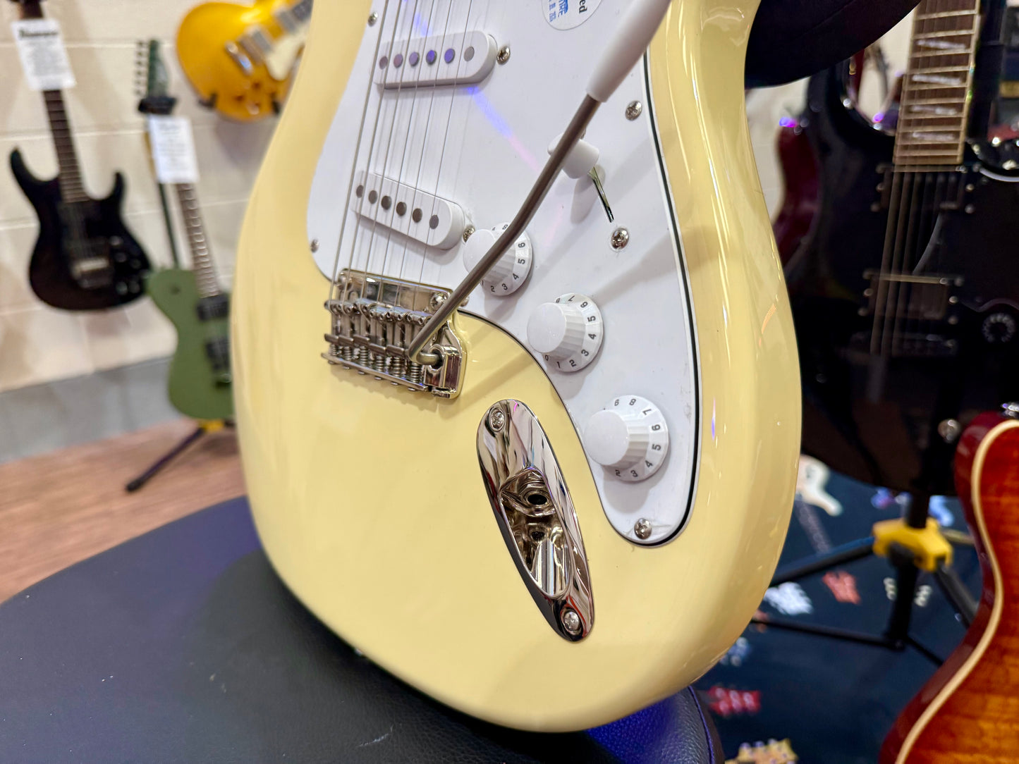 🦅 BRAND NEW 🦅 PRS Silver Sky SE Guitar~ John Mayer~ Moon White + Gig Bag!