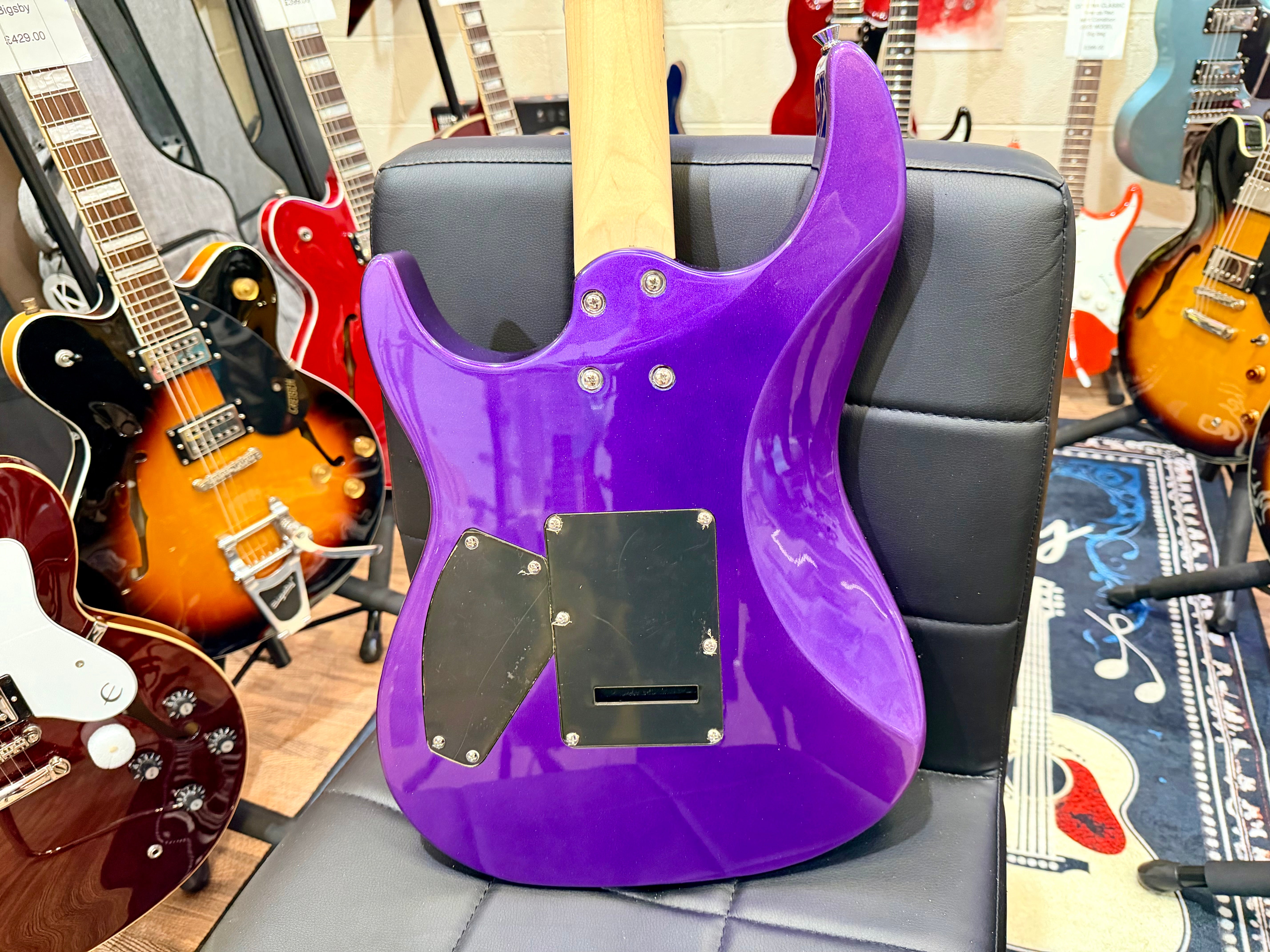💜 B-STOCK 💜 Vintage V6M24 ReIssued Series Electric Guitar ~ Pasadena Purple!
