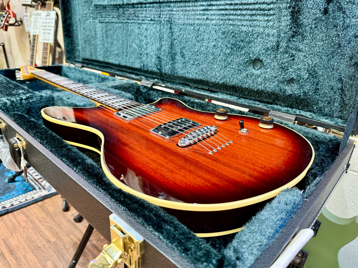 š„MINTš„ Ibanez Prestige Roadcore RC1320-DBS ~ Dark Brown Sunburst~ Hard Case!