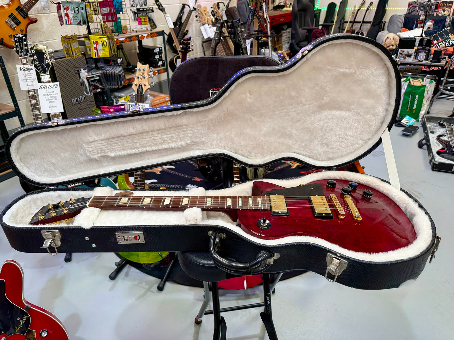 🌟2007 USA🌟 Gibson Les Paul Studio~ Wine Red~ Gold Hardware~ Hard Case~STUNNING
