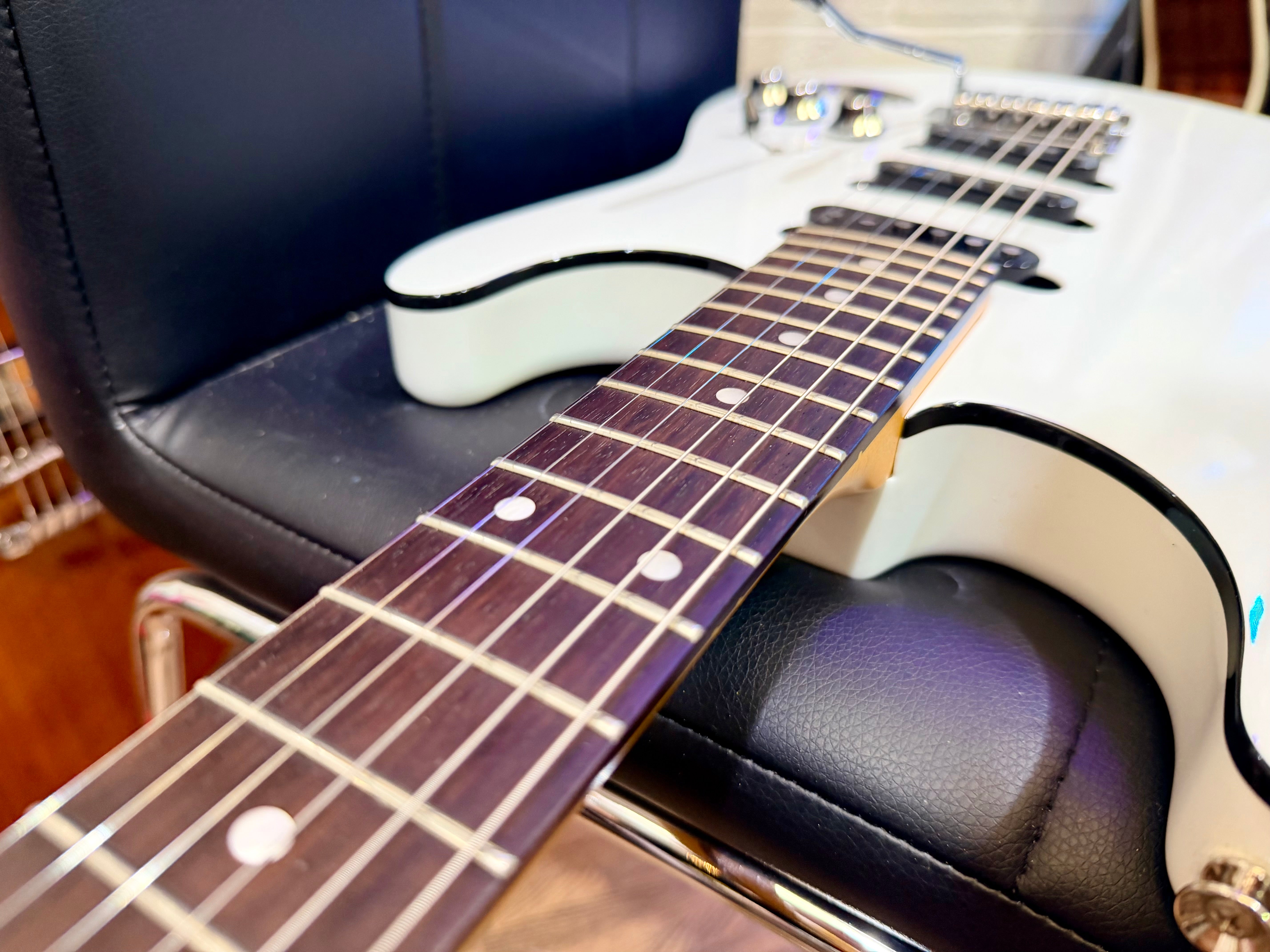 🔥MINT🔥 Fender Aerodyne Special Stratocaster~ Bright White~ 2022 Made In Japan!