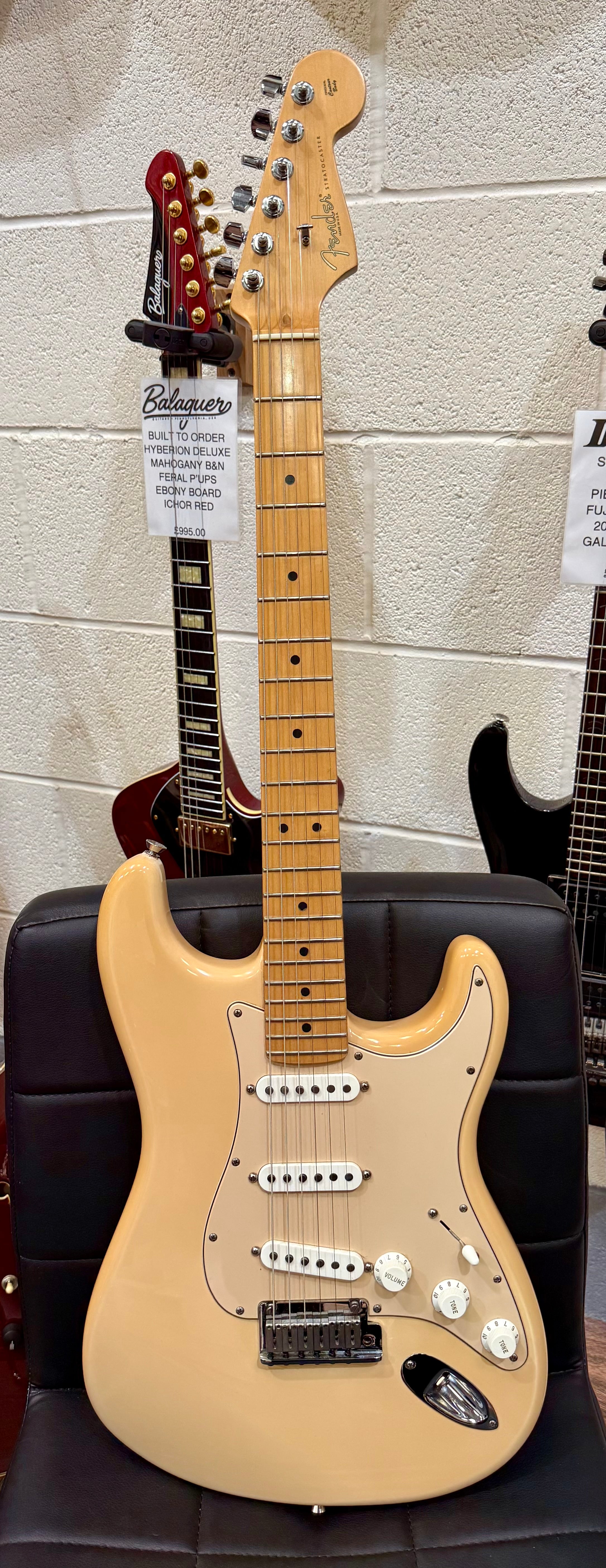 🌟2005 60th Anniversary🌟 Fender American Standard Stratocaster~ Vintage White!