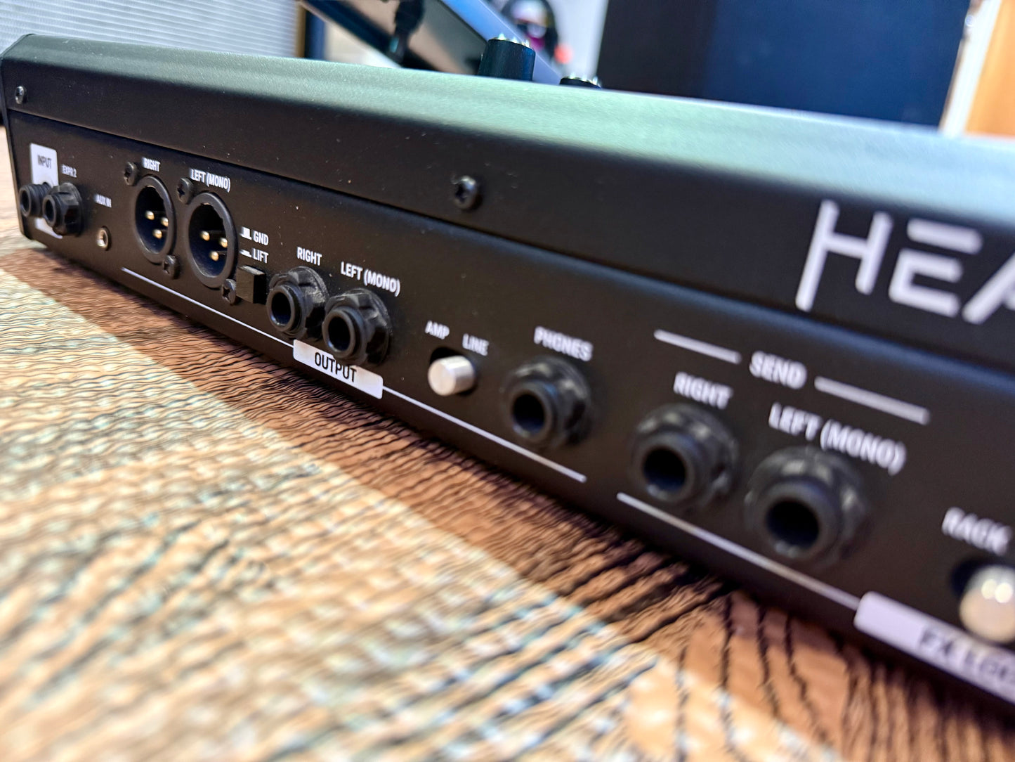 🎸 HeadRush Pedalboard Guitar Amp Modeller & Multi Effects/FX Processor Pedal 🎸
