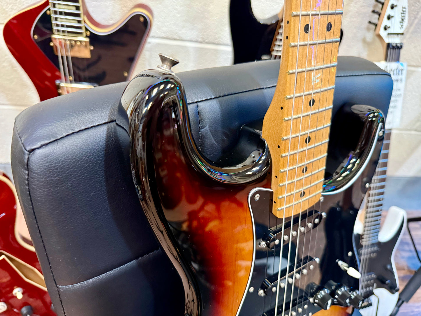 π2013π Fender Mexican Standard Stratocaster~ Brown Sunburst~ Lovely Condition!
