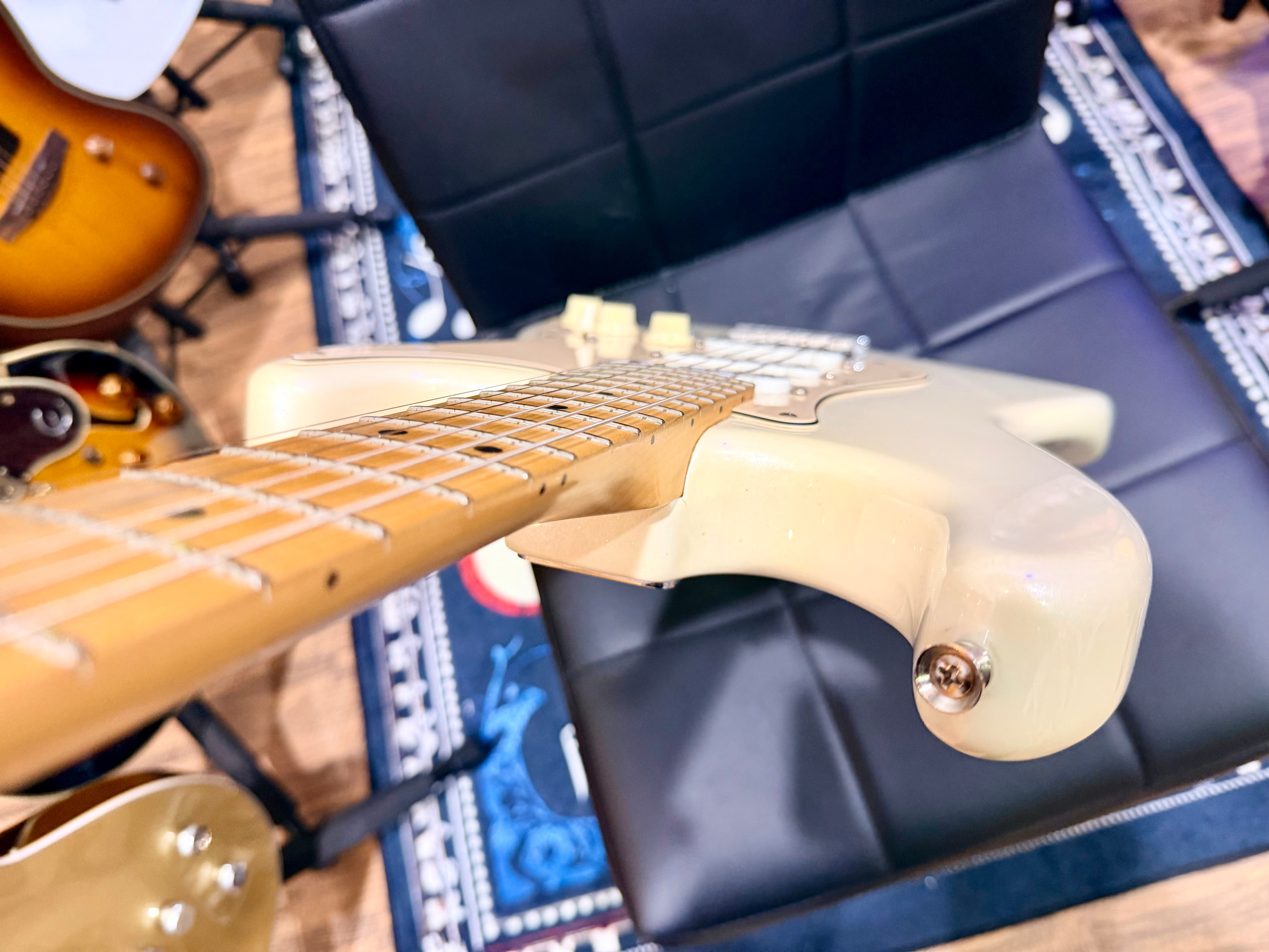 π2013π Fender Squier Deluxe Stratocaster~ Olympic White Pearl~ Indonesia Made!