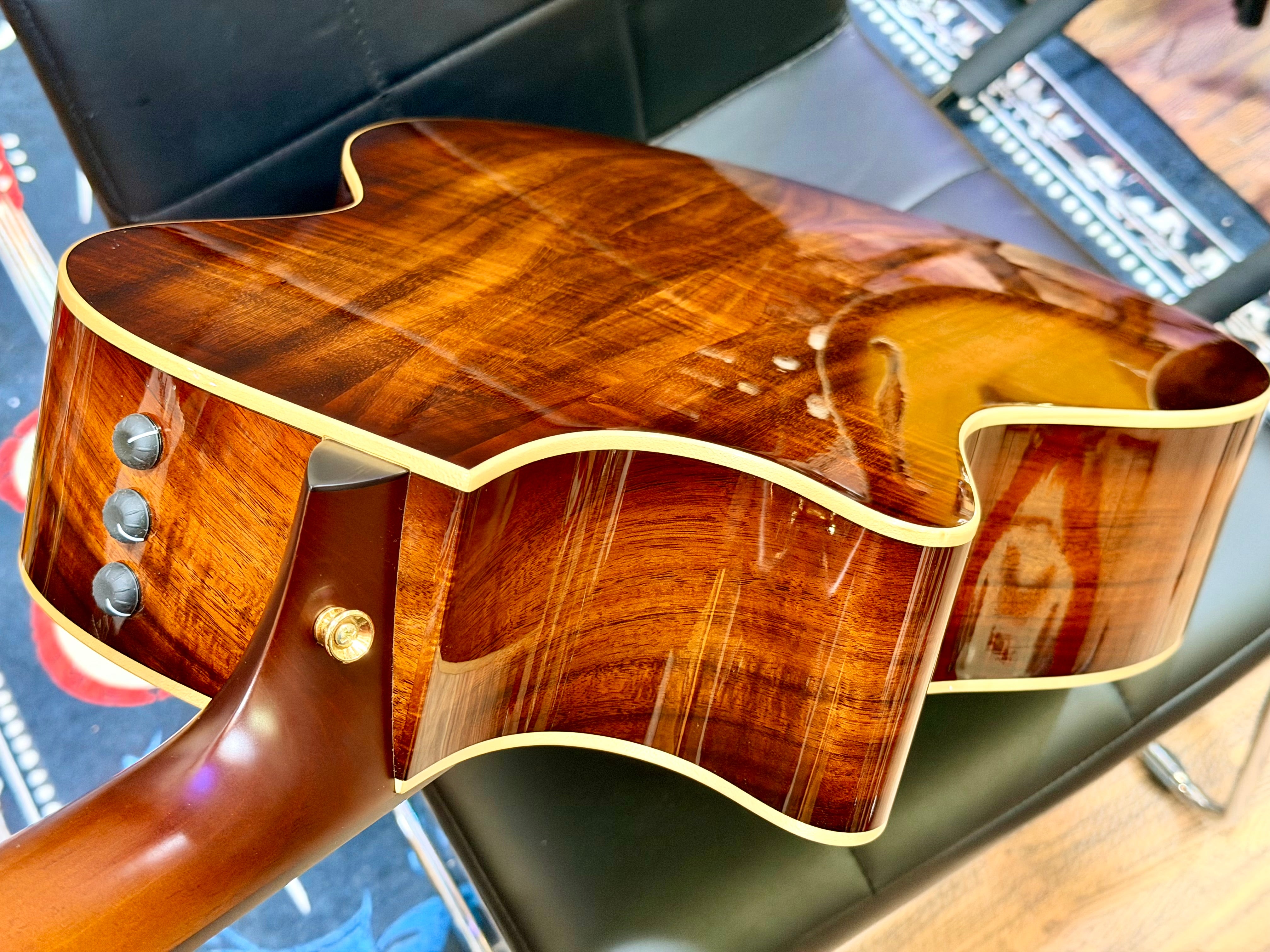 🔥HAWAIIAN KOA🔥 2022 Taylor K24ce~ V-Class~ Shaded Edgeburst~ USA + Hard Case!