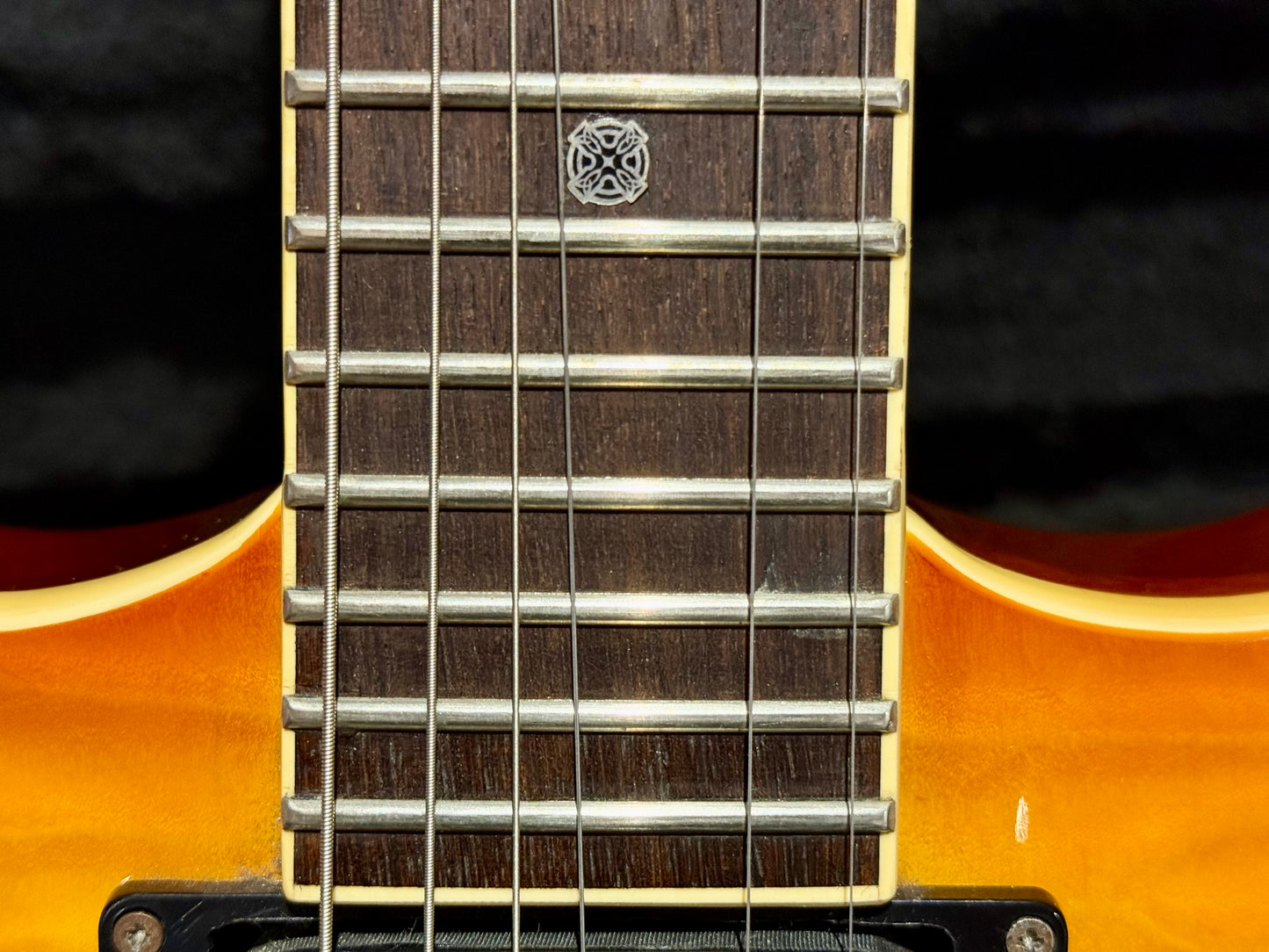 🌟RARE KOREAN🌟 Washburn Tabu Series TB-300 Double Cut~ Head Hunter P’ups~ Case!