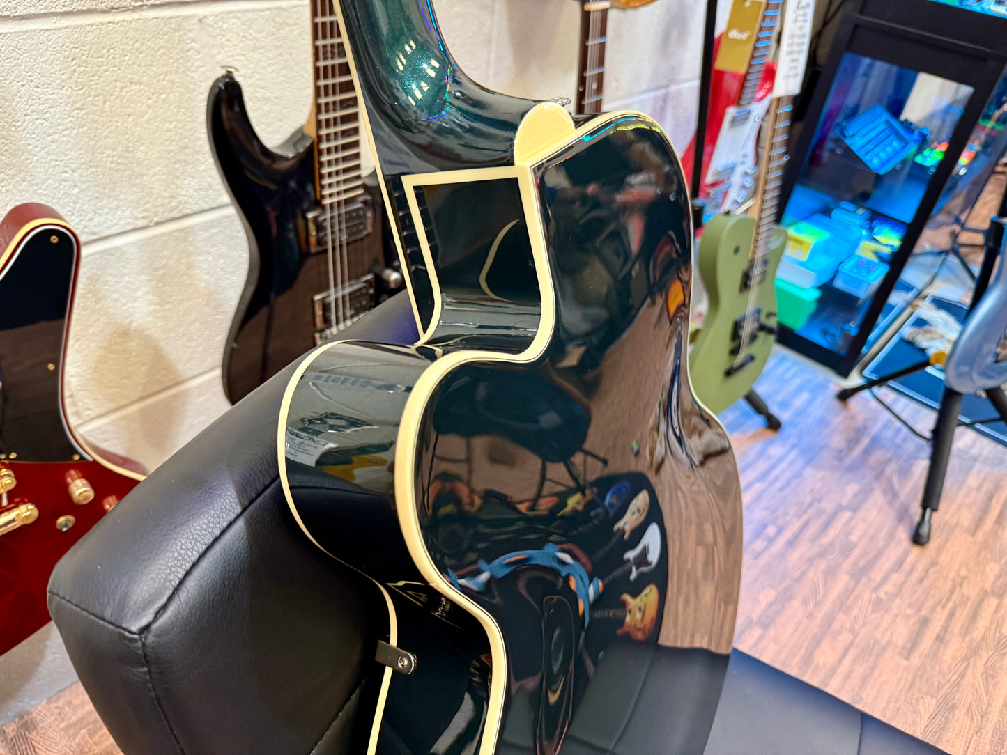 🔥MINT🔥 Gretsch G2420/CD Streamliner~ Cadillac Green~ Chromatic II~ Hard Case!