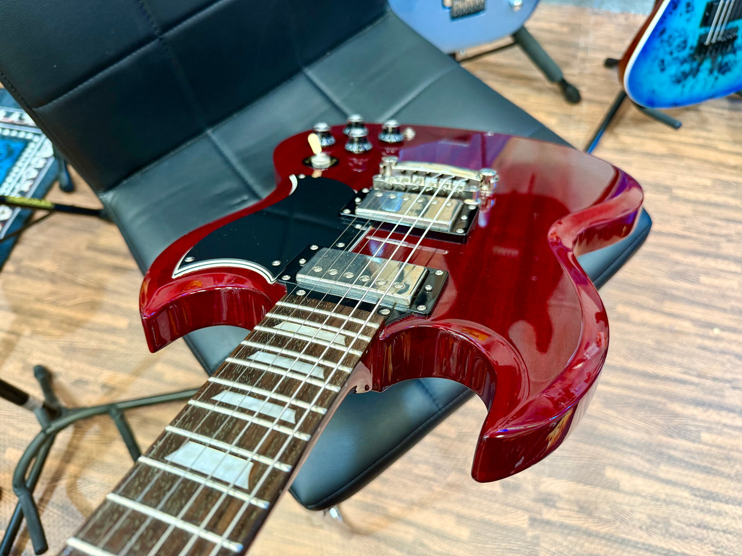 🍒2012🍒 Epiphone SG G-400 Pro~ Heritage Cherry Red + Hiscox Hard Case!