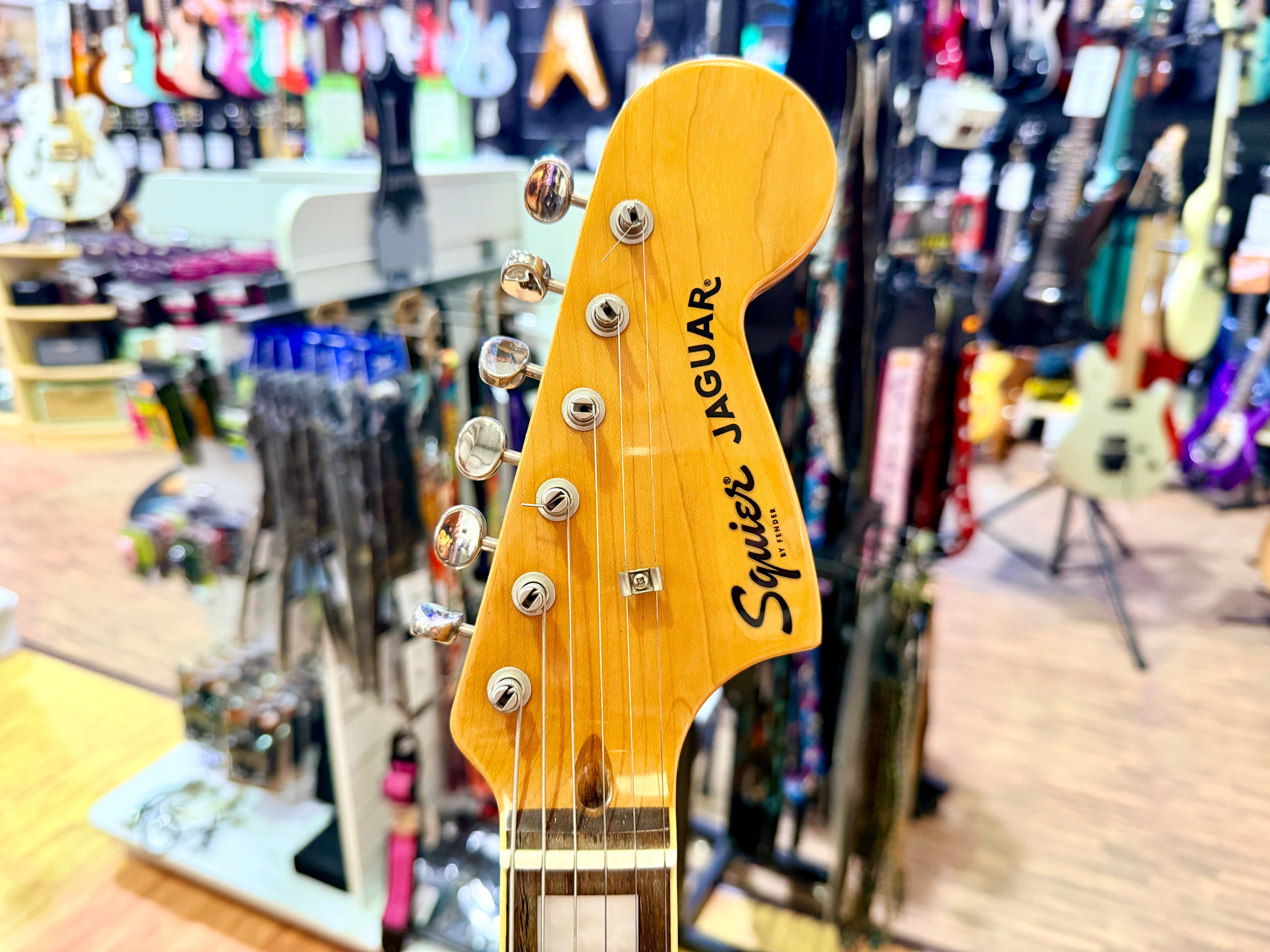 ✨2019✨ Fender Squier Classic Vibe '70s Jaguar~ 3-Tone Sunburst~ Electric Guitar