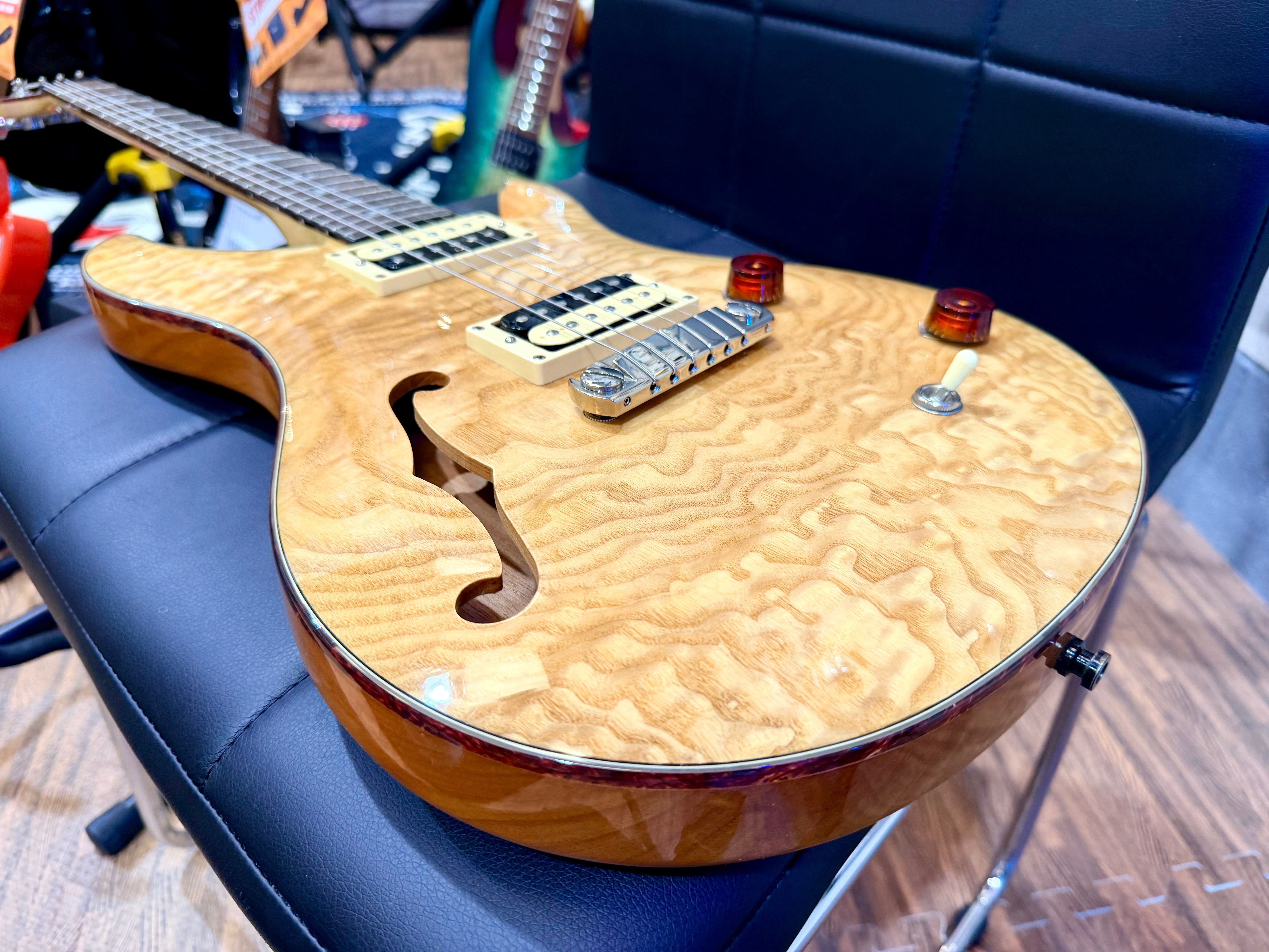 ⚡️RARE⚡️ PRS SE Exotic Custom 22 Semi-Hollow Swamp Ash Quilt~ Limited Run~ 2017!