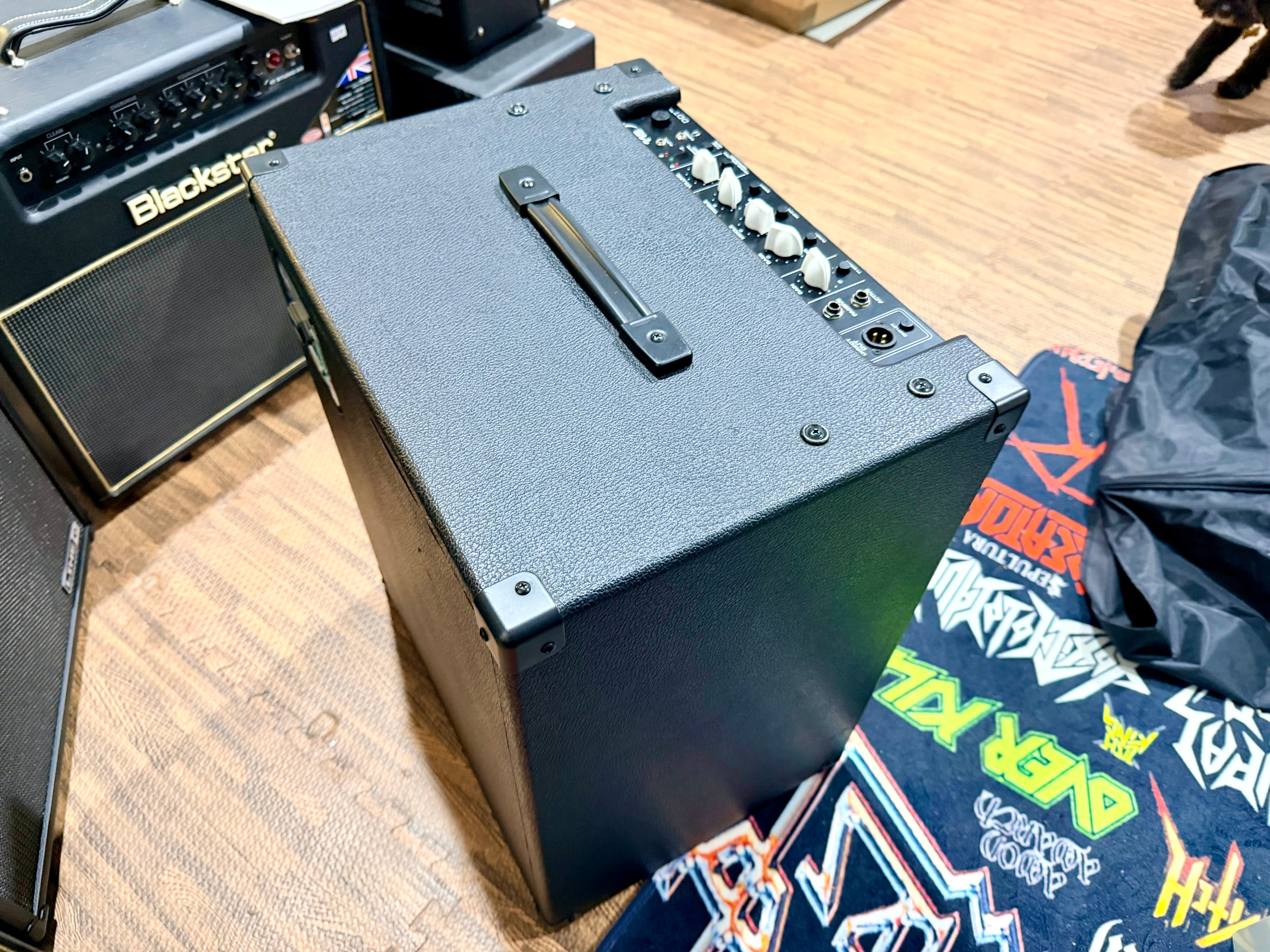 🔥BASS AMP🔥Peavey Max 115 Electric Bass Guitar Combo Amp~ 300w~ 15” Speaker!