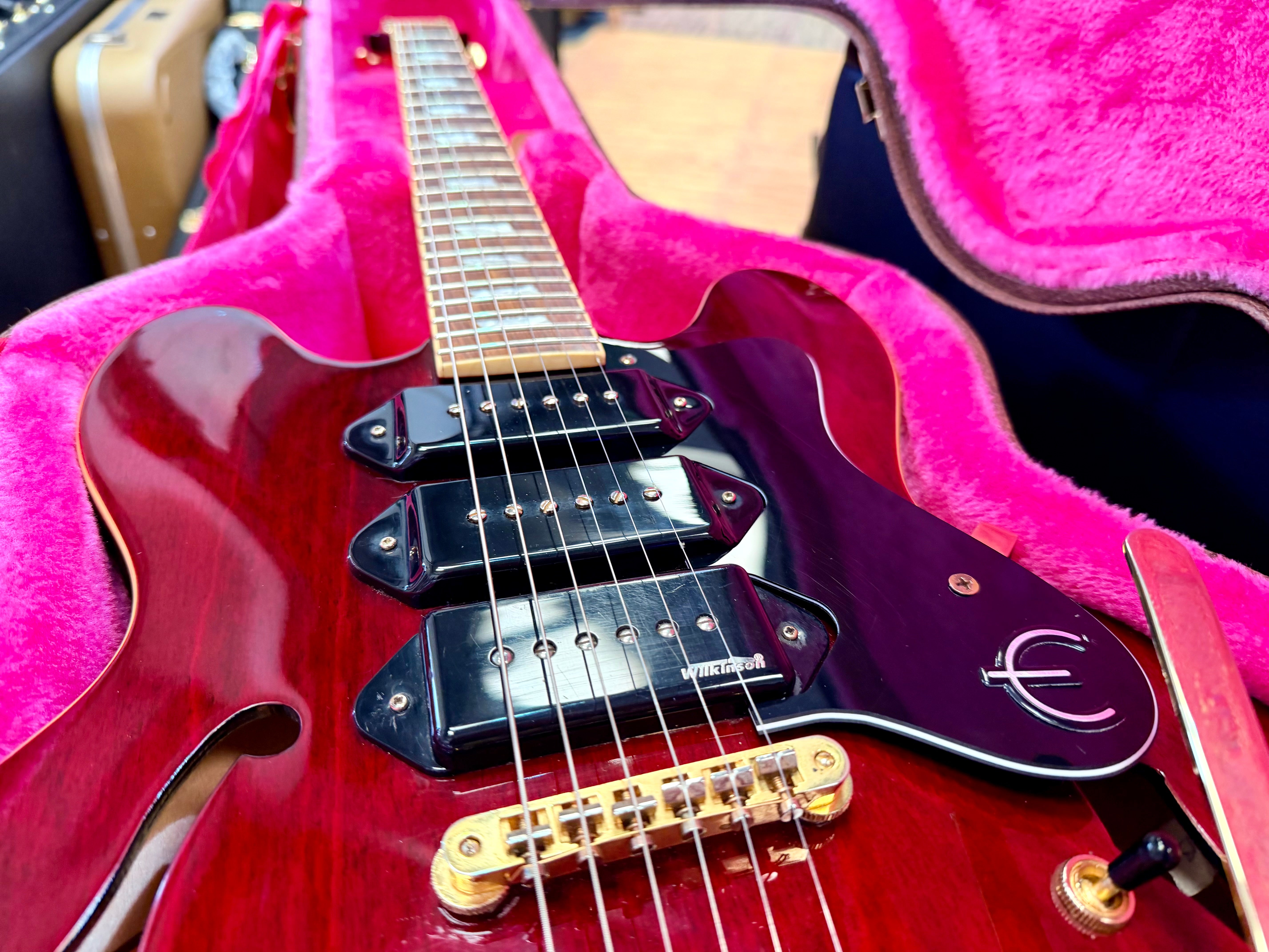 ✨2018✨ Epiphone Riviera Custom P93 Wine Red Bigsby P90 + New Gator Hard Case!