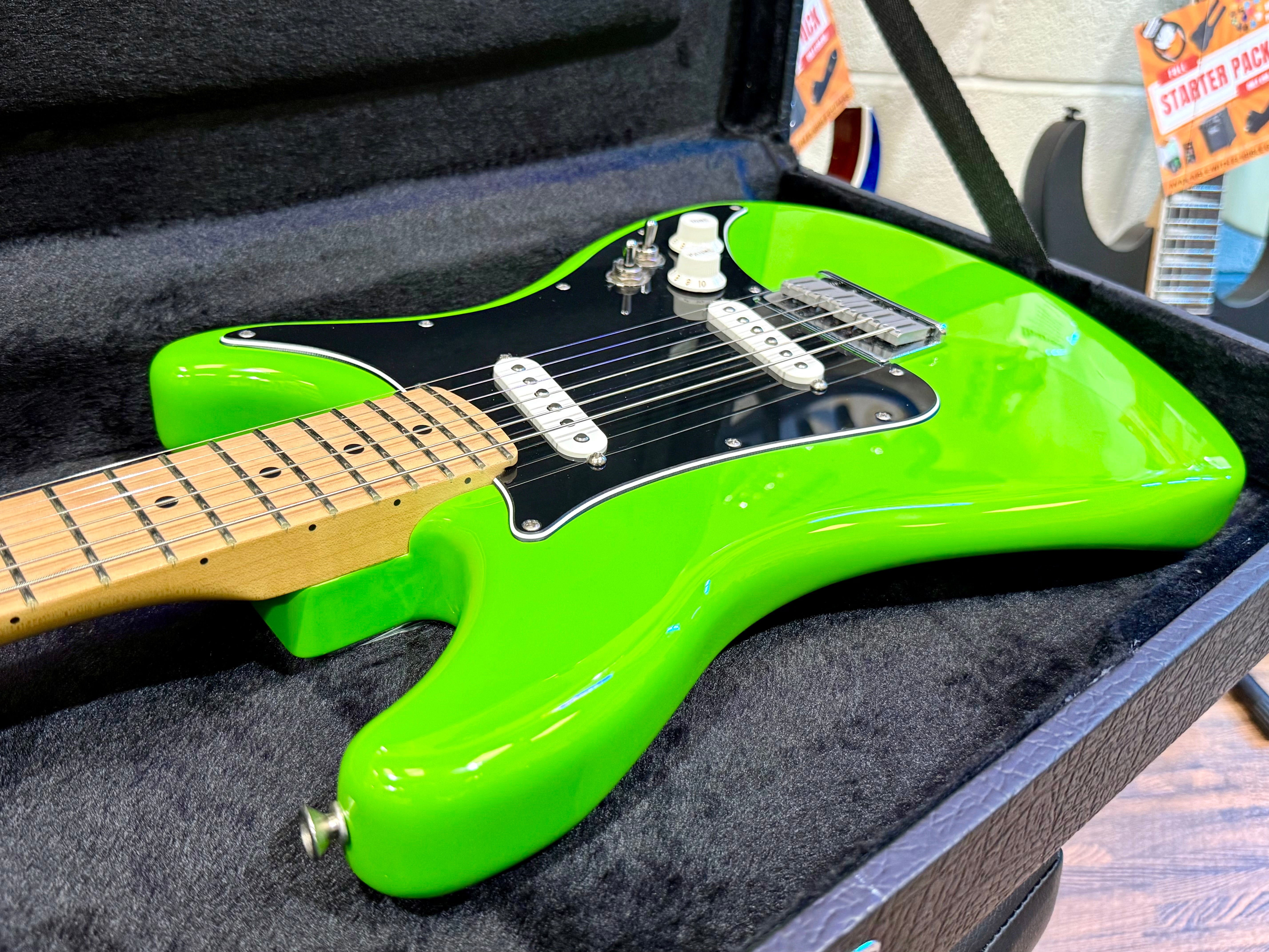 🔥MINT 2019🔥 Fender Player Lead II ‘2’ Neon Green Electric Guitar + Hard Case!