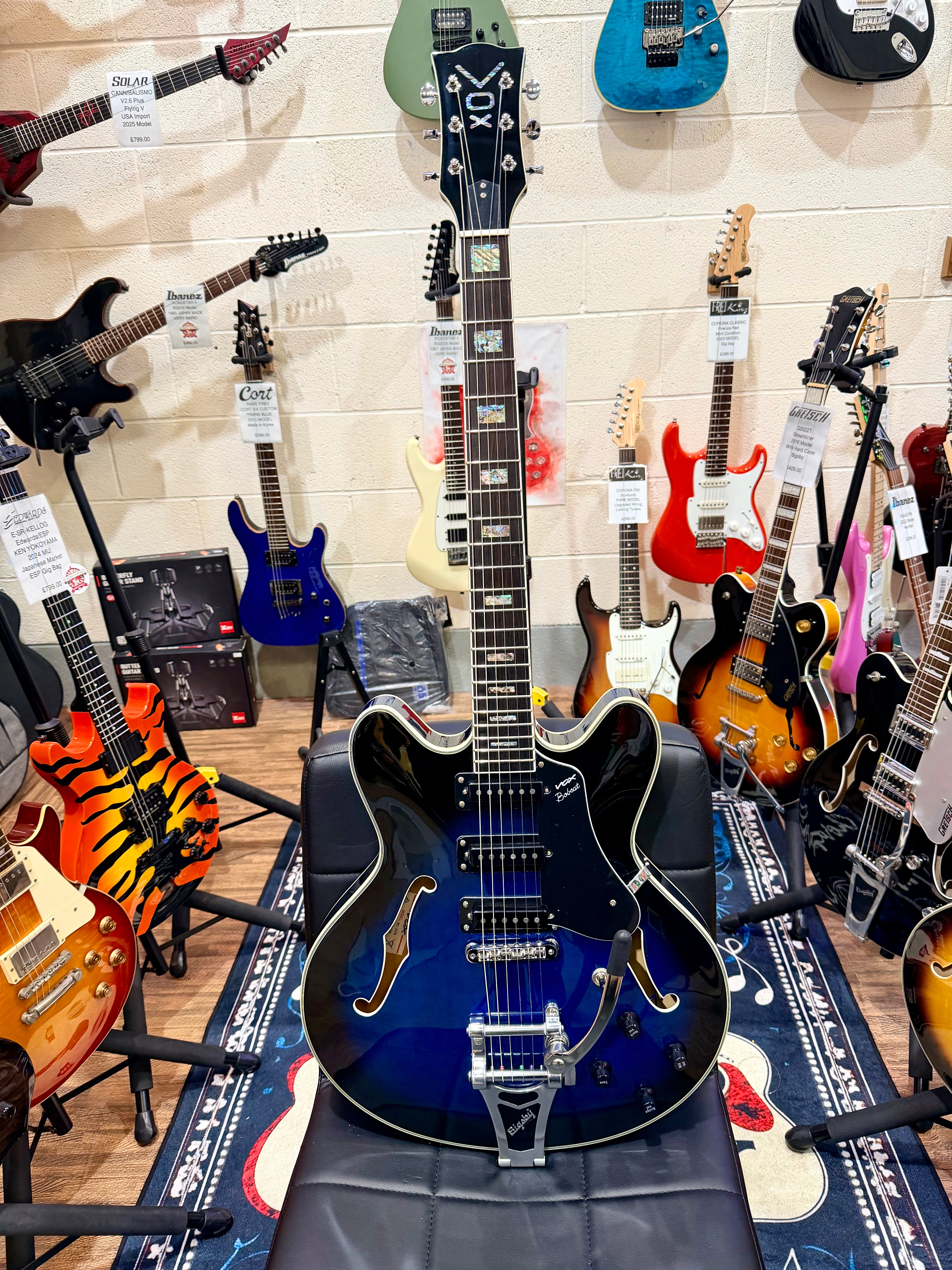 🔥MINT🔥 Vox Bobcat S66 Semi-Hollow ‘335’ Bigsby~ Blue Burst~ 2022 Korea 3 Pickup!