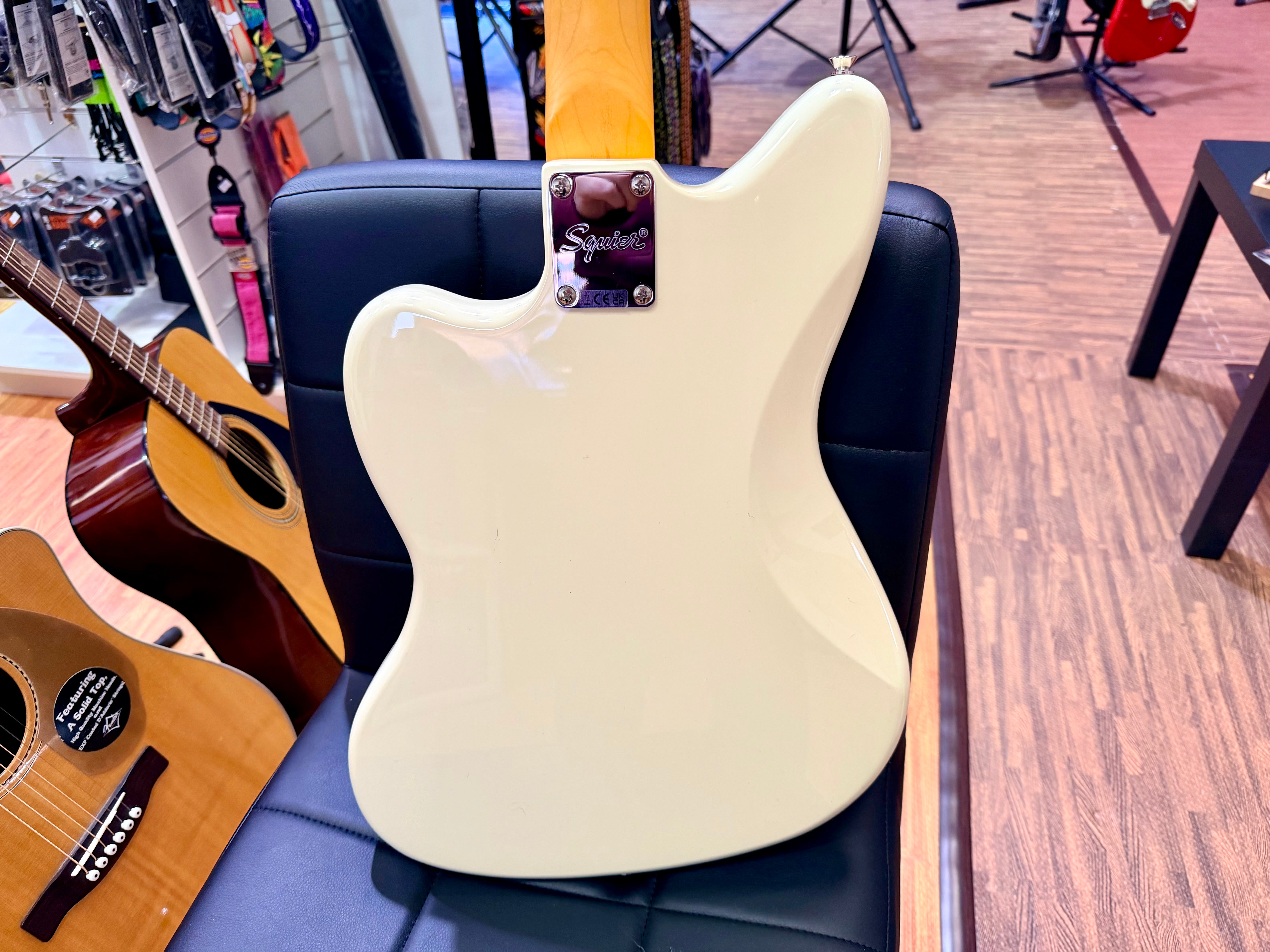 ✨2024✨ Fender Squier J Mascis Jazzmaster Vintage White & Gold~ MINT Condition!