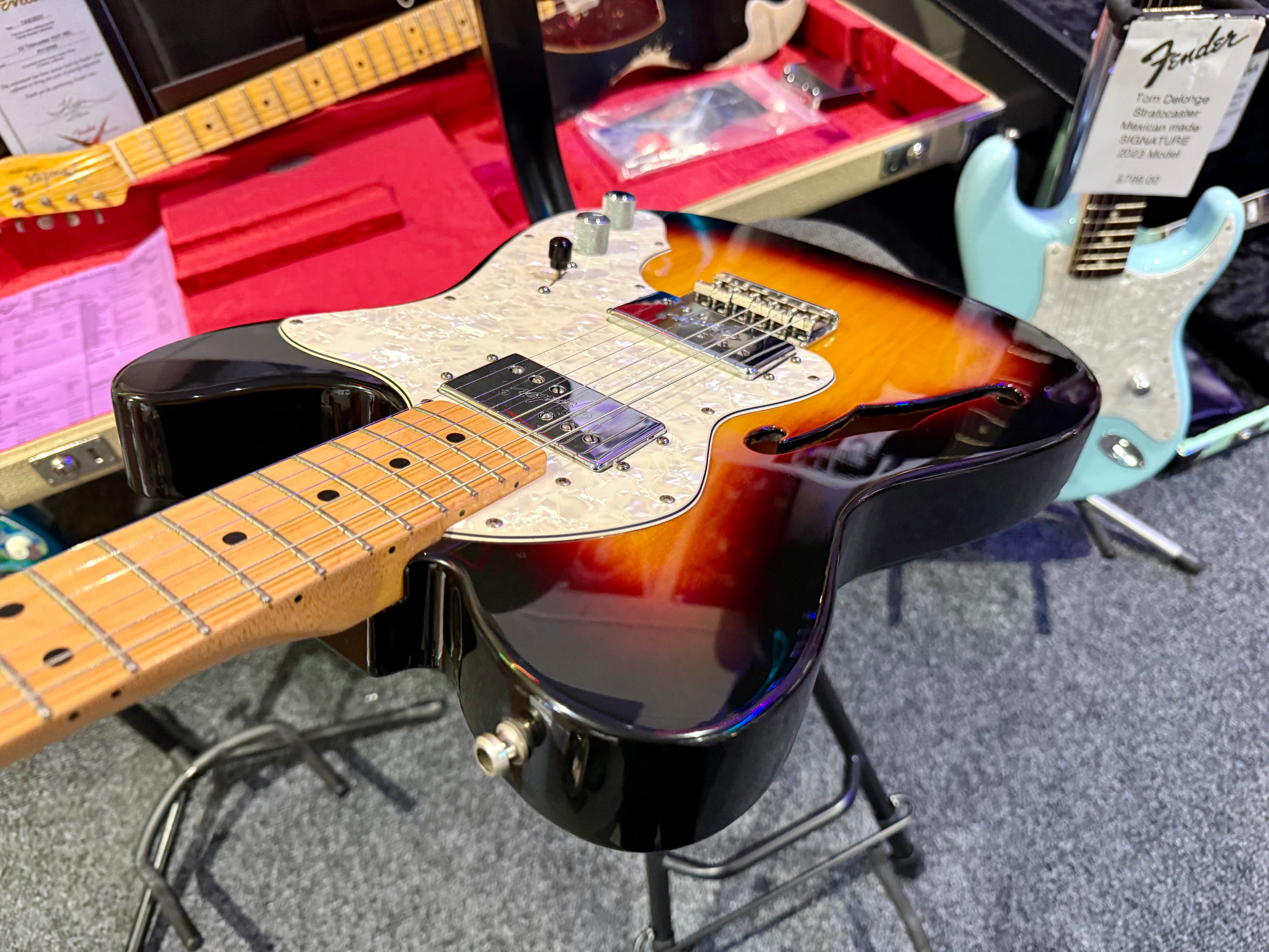 🌟1999🌟 Fender Classic Series '72 Telecaster Thinline~ 3 Color Sunburst~ Lovely