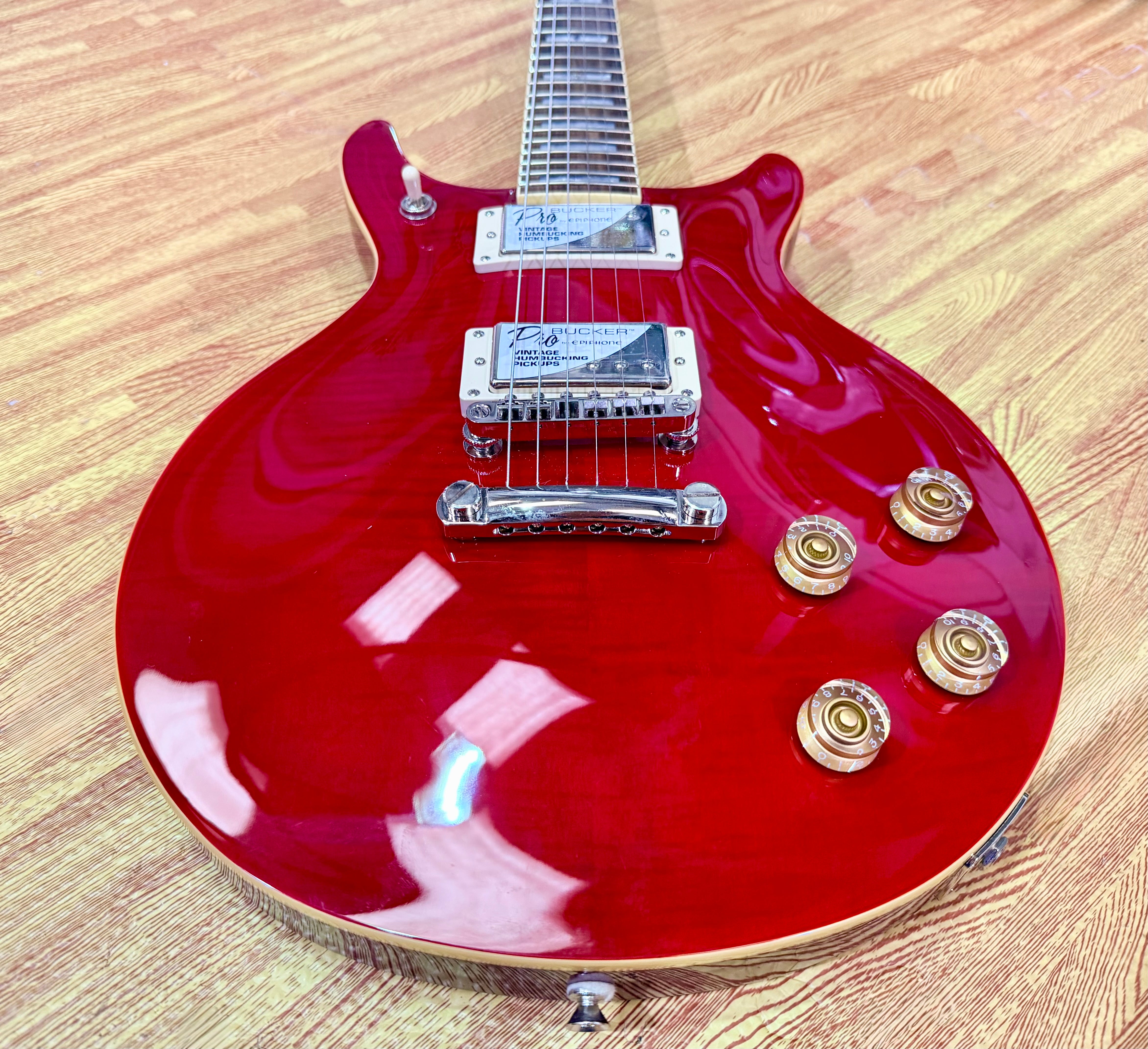 π2019π Epiphone DC PRO Black Cherry Electric Guitar~ Ex-Demo~ Mint!