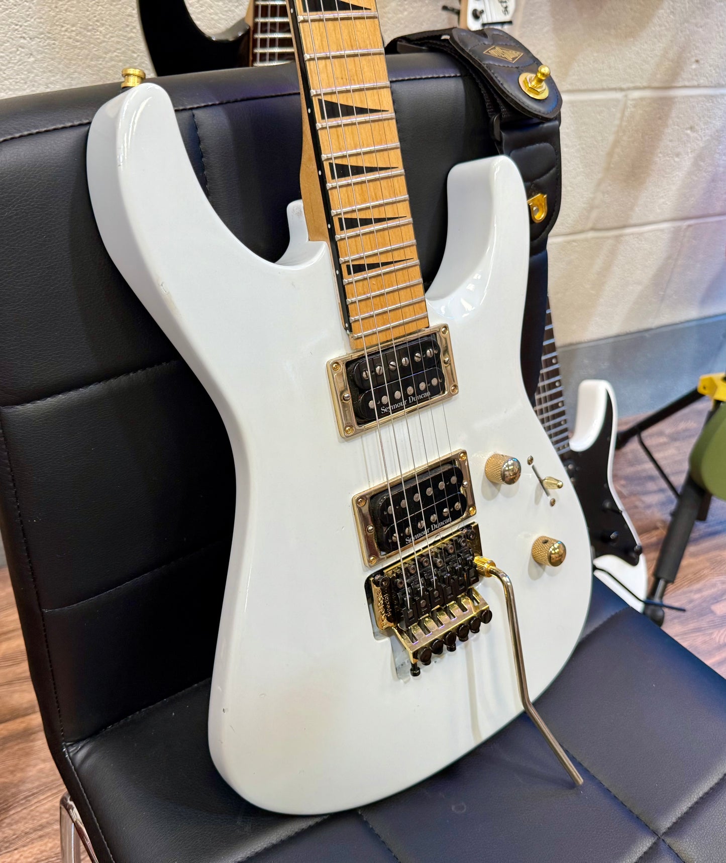 🌟JAPAN 2000’s🌟 Jackson Dinky DK2M~ Snow White~ Floyd Rose~ Seymour Duncan!
