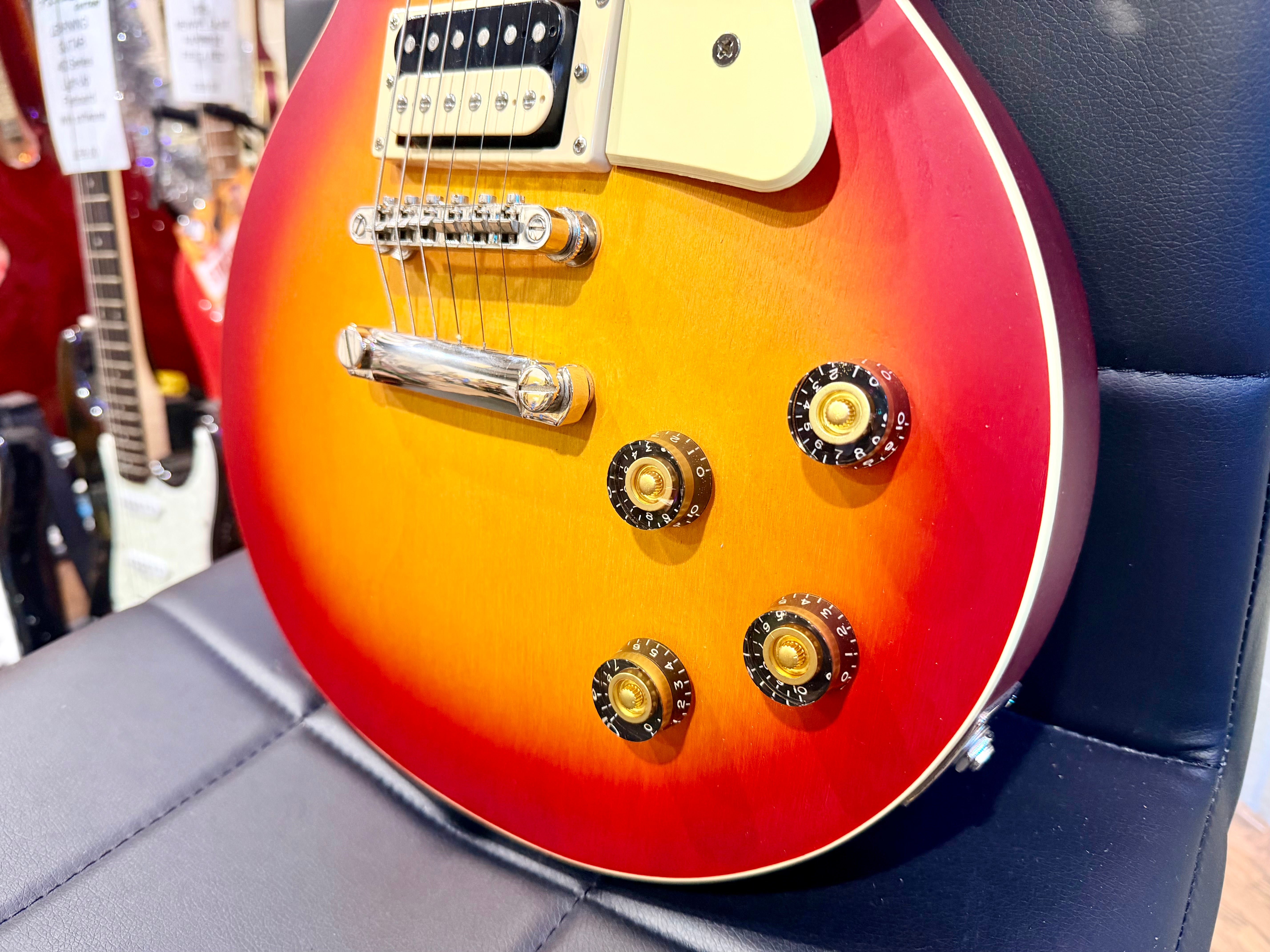 π2022π Epiphone Les Paul Classic~ Cherry Sunburst Electric Guitar~ Satin/Matte