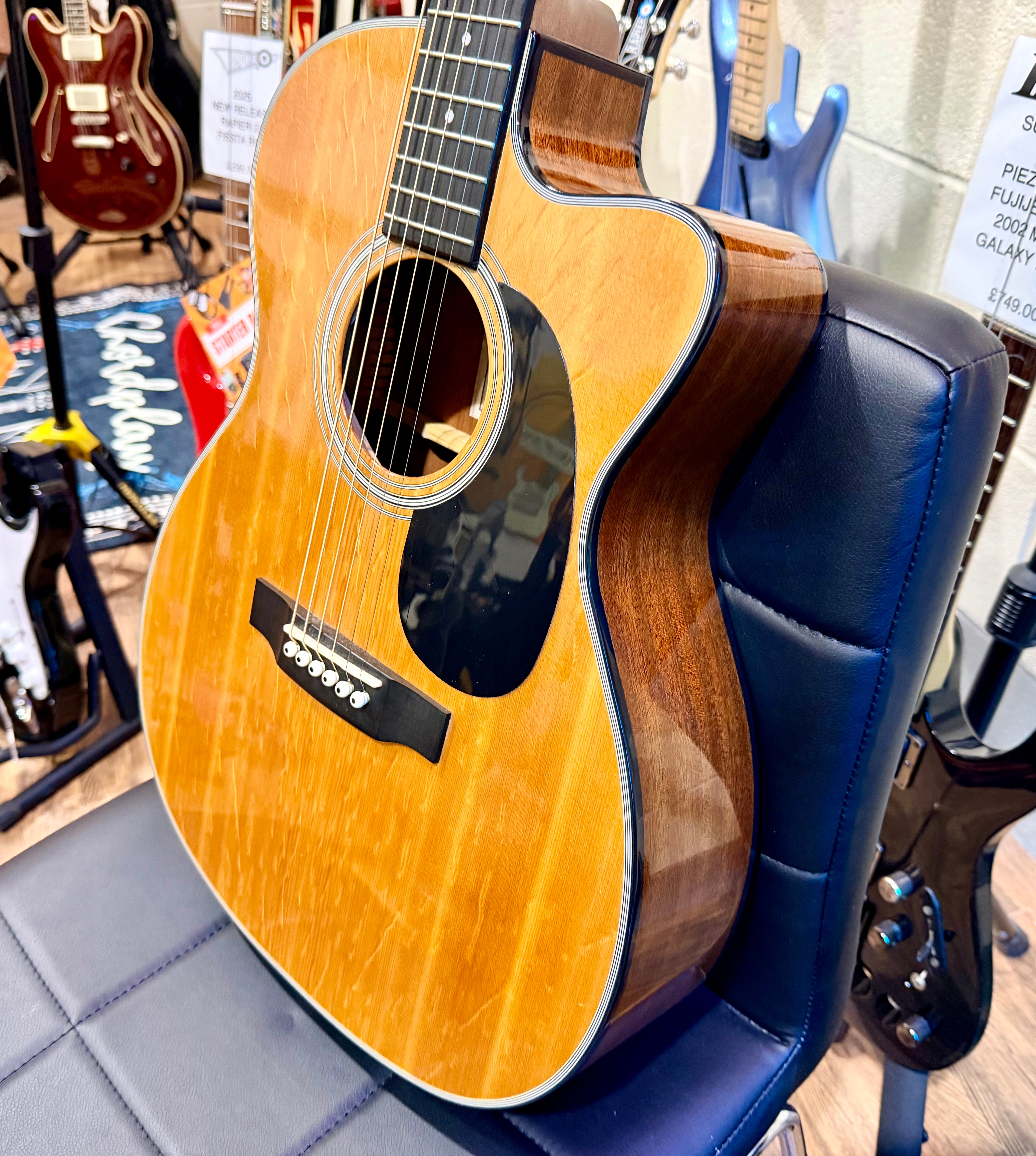 🎸2020🎸 Sigma 000MC-1STE+ Electro Acoustic Guitar~ Fishman Electrics~ Cutaway!