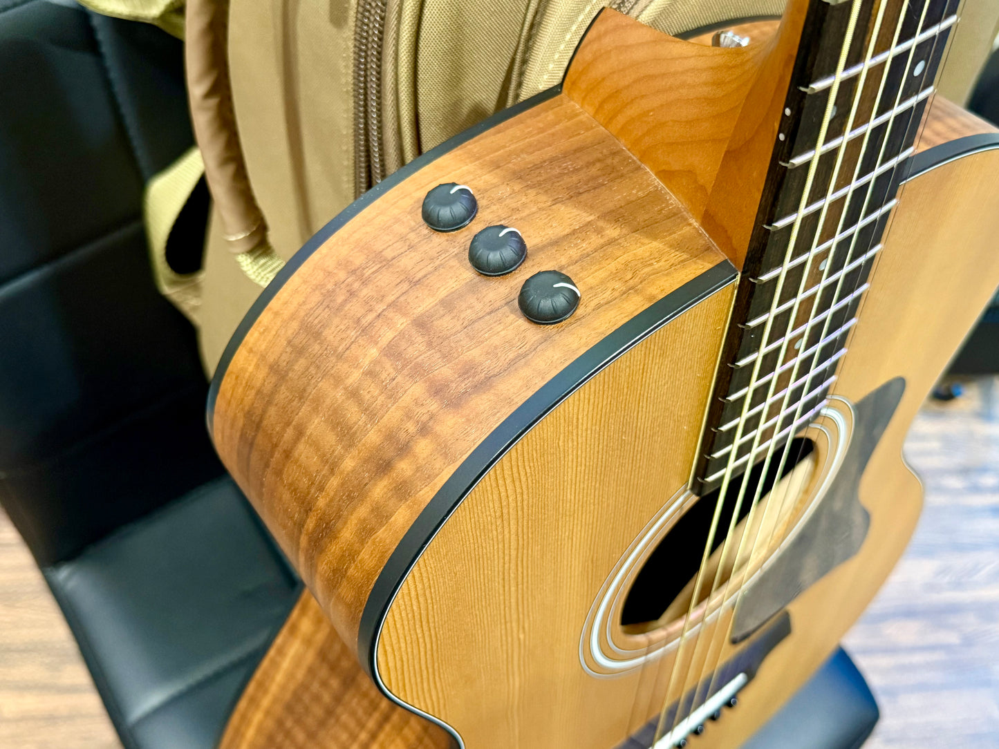 🌟2022 MINT🌟 Taylor 114e Natural Satin~Grand Auditorium Electro-Acoustic Guitar