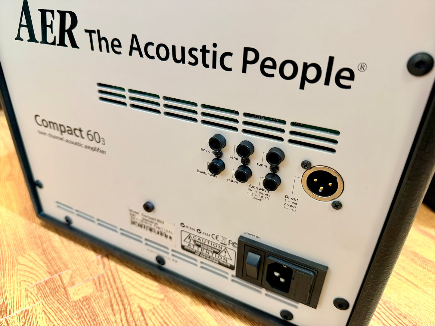 🎸 AER Compact 60 MK3 III 60/3 Acoustic Amp Guitar Combo Amplifier + Gig Bag 🎸