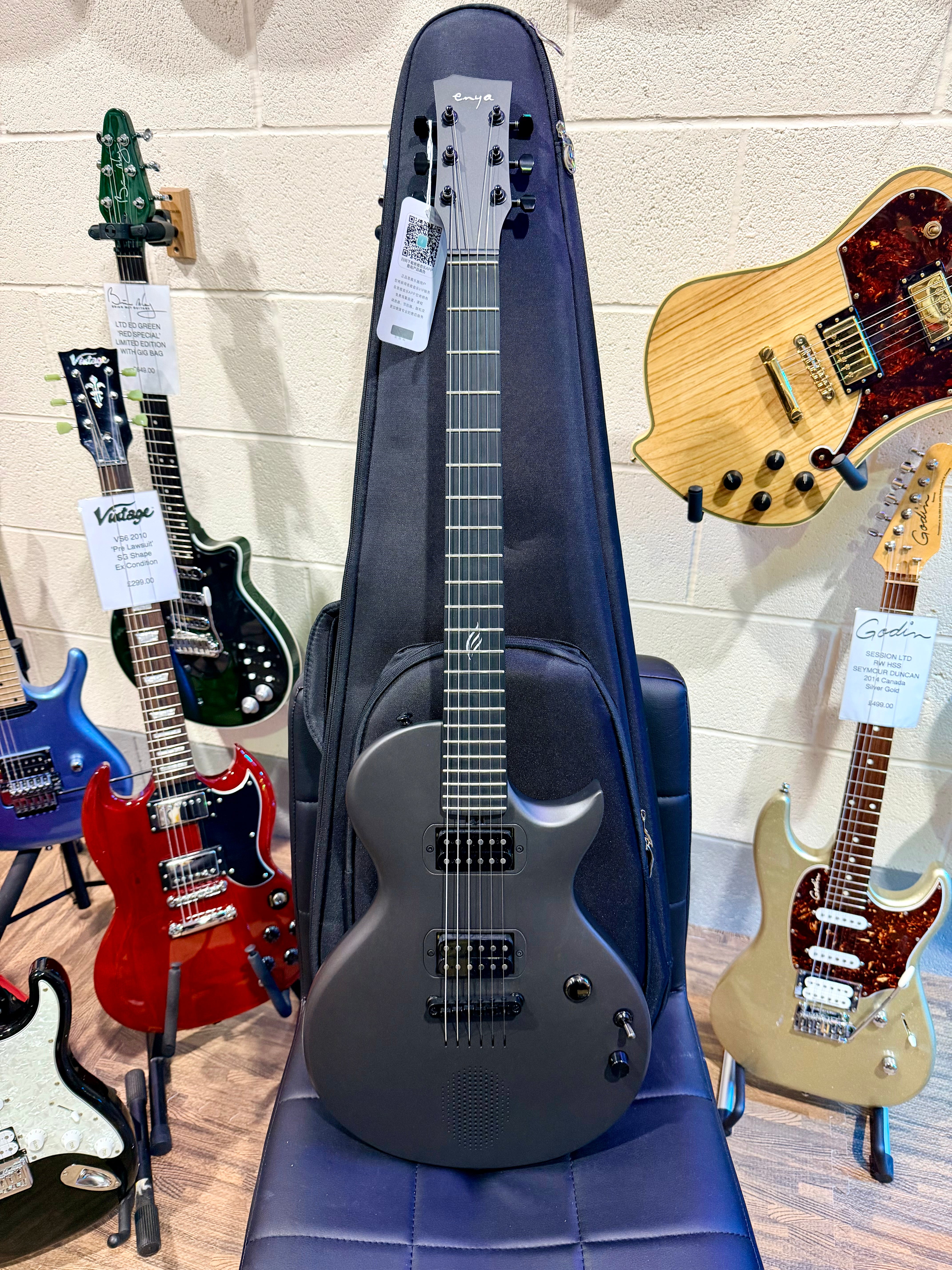 🔥 Enya Nova Go Sonic~ Carbon Black~ Smart Electric Guitar~Speaker & FX + Bag 🔥