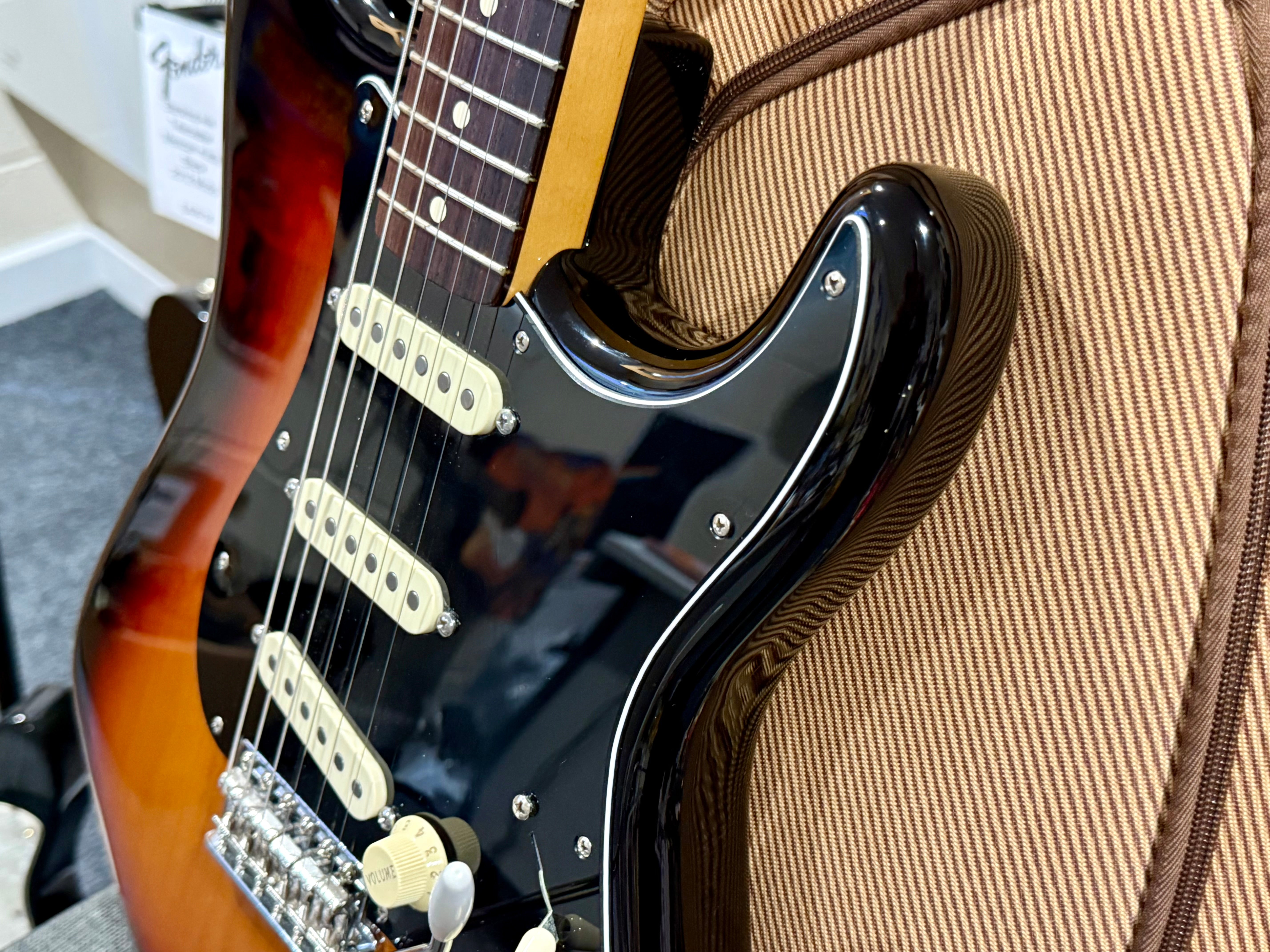 🔥LOLLAR 64 PICKUP UPGRADE🔥 Fender Vintera II ‘60s Stratocaster 2023~ Sunburst!