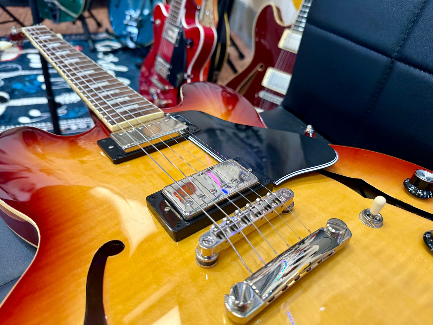 🌟2024 MINT🌟 Epiphone ES-335 Figured~ Raspberry Tea Burst~ Inspired By Gibson!