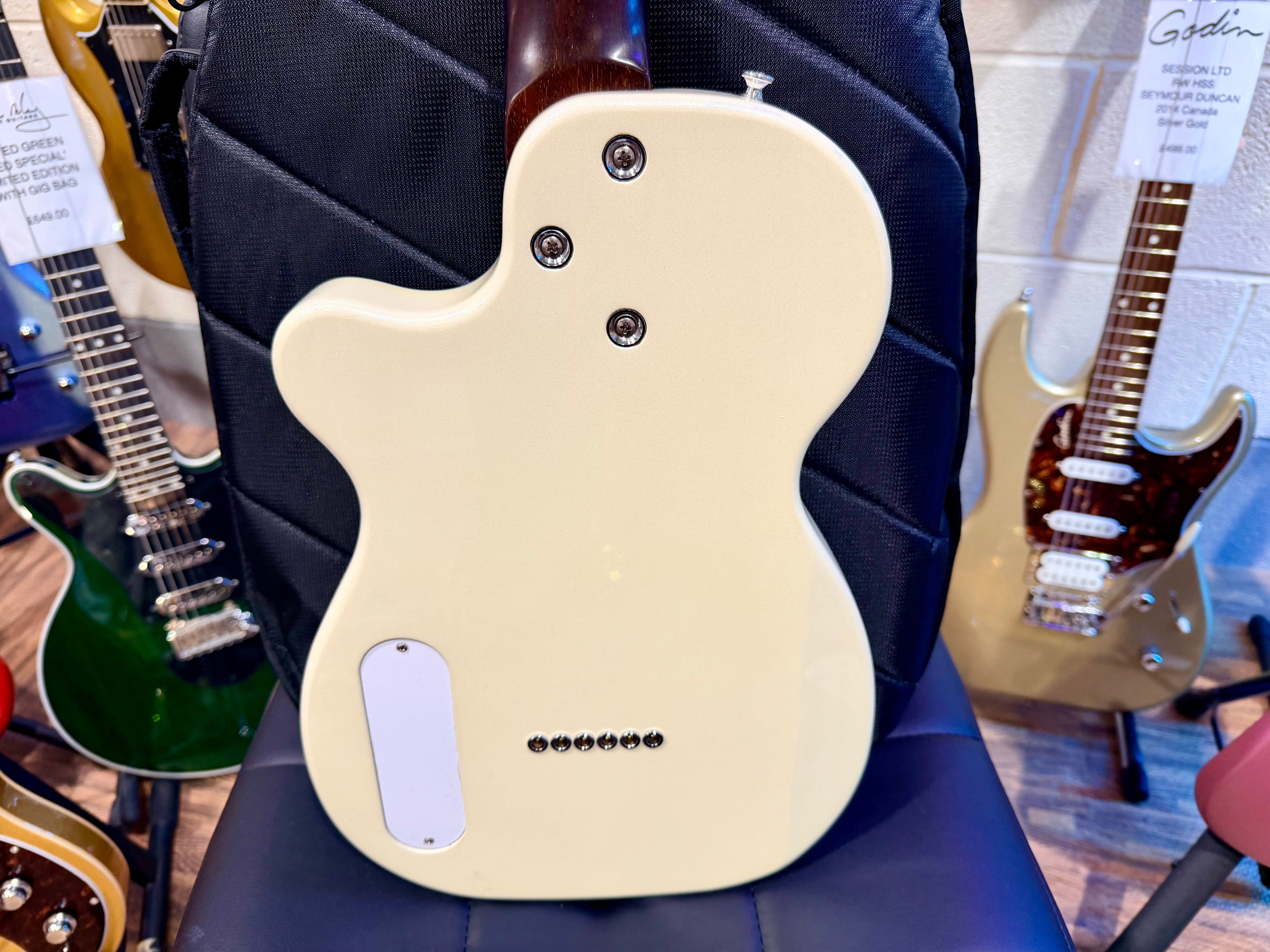 🌟NEW🌟 Harmony Juno Standard Electric~ Pearl White Gold Foil P90 + Mono Case!