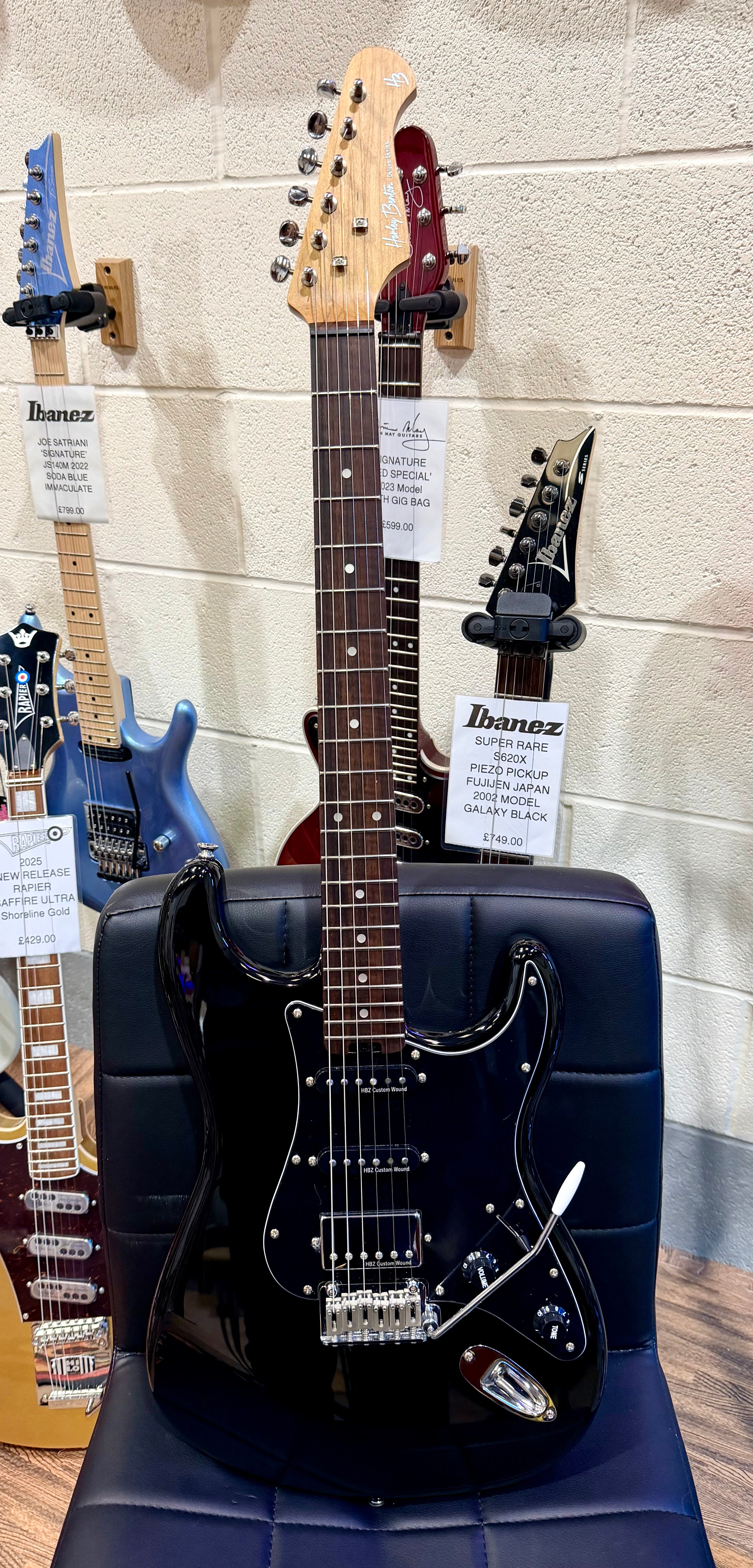 🌟MINT🌟 Harley Benton ST-Modern HSS BK~ Stratocaster Style~ Black Gloss!