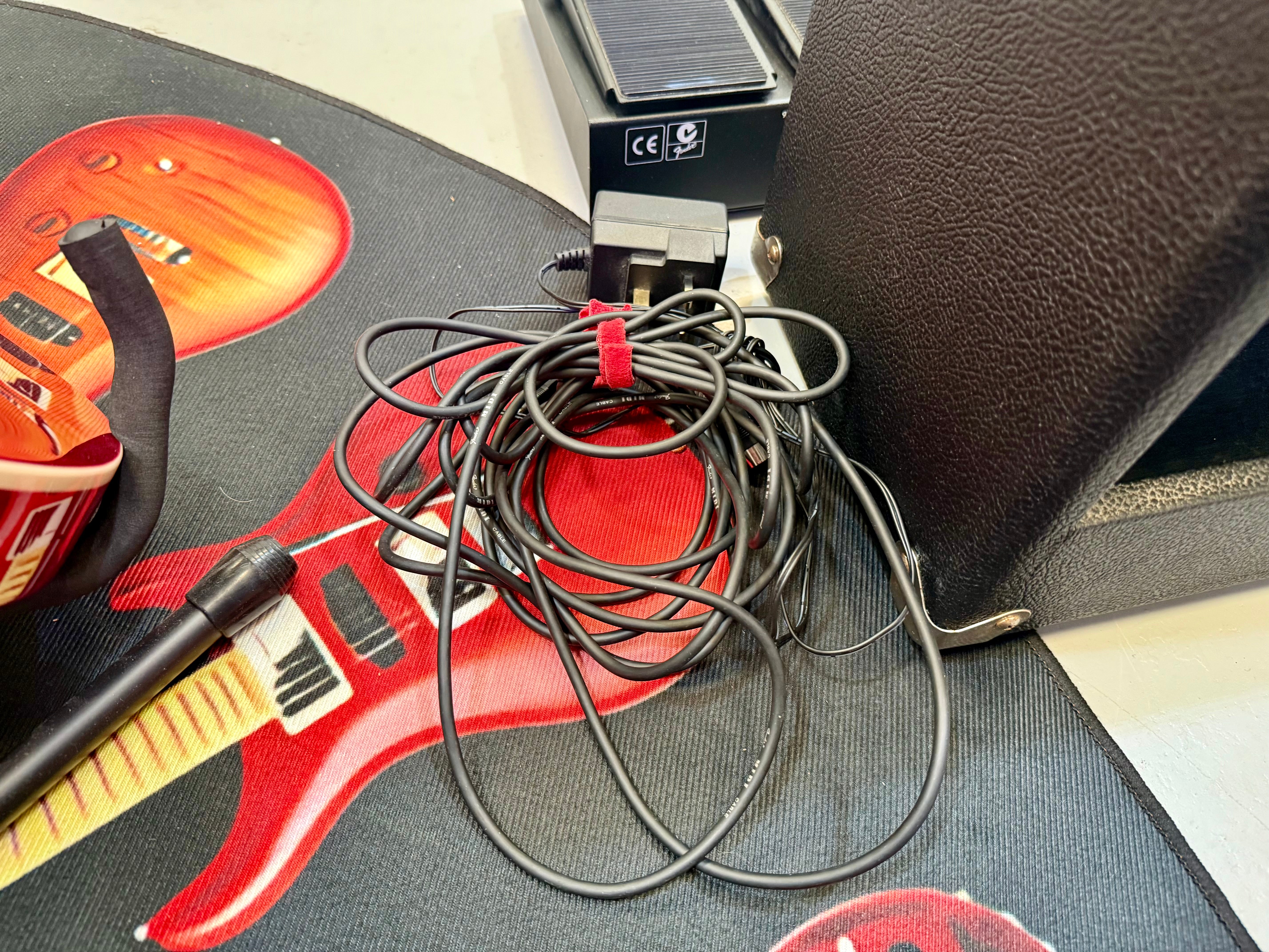 🎸RARE~ CYBER FOOT CONTROLLER🎸 Fender Cyber Champ 65w Guitar Combo Amplifier!