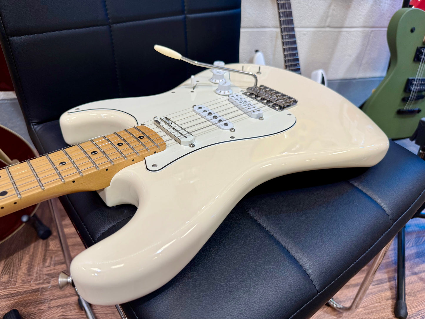 š„2020š„ Fender Ed OāBrien Sustainer Stratocaster~ Artist Series Signature~White