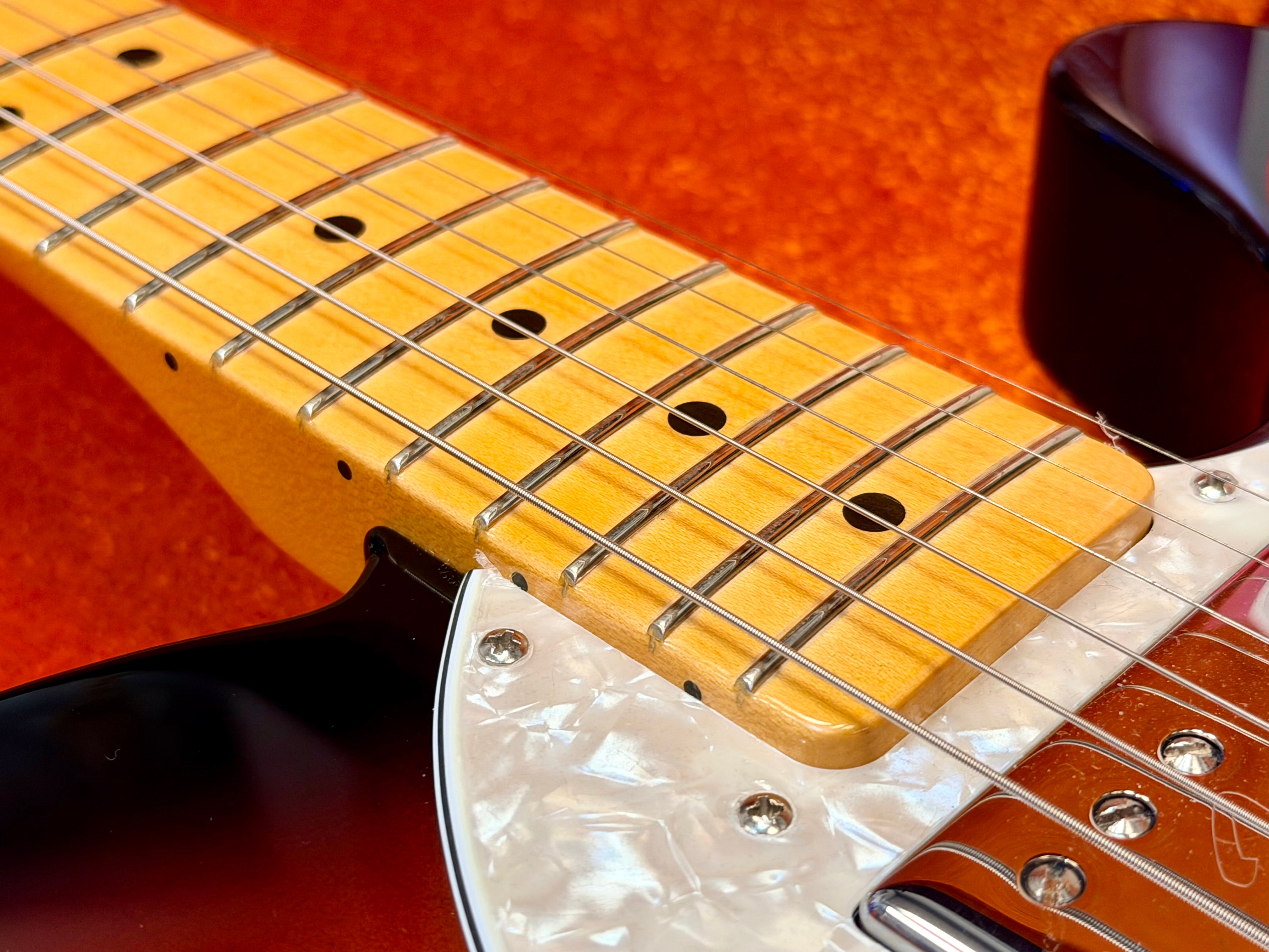 ✨2025✨ Fender American Vintage II 1972 Telecaster Thinline~ 3-Colour Sunburst!