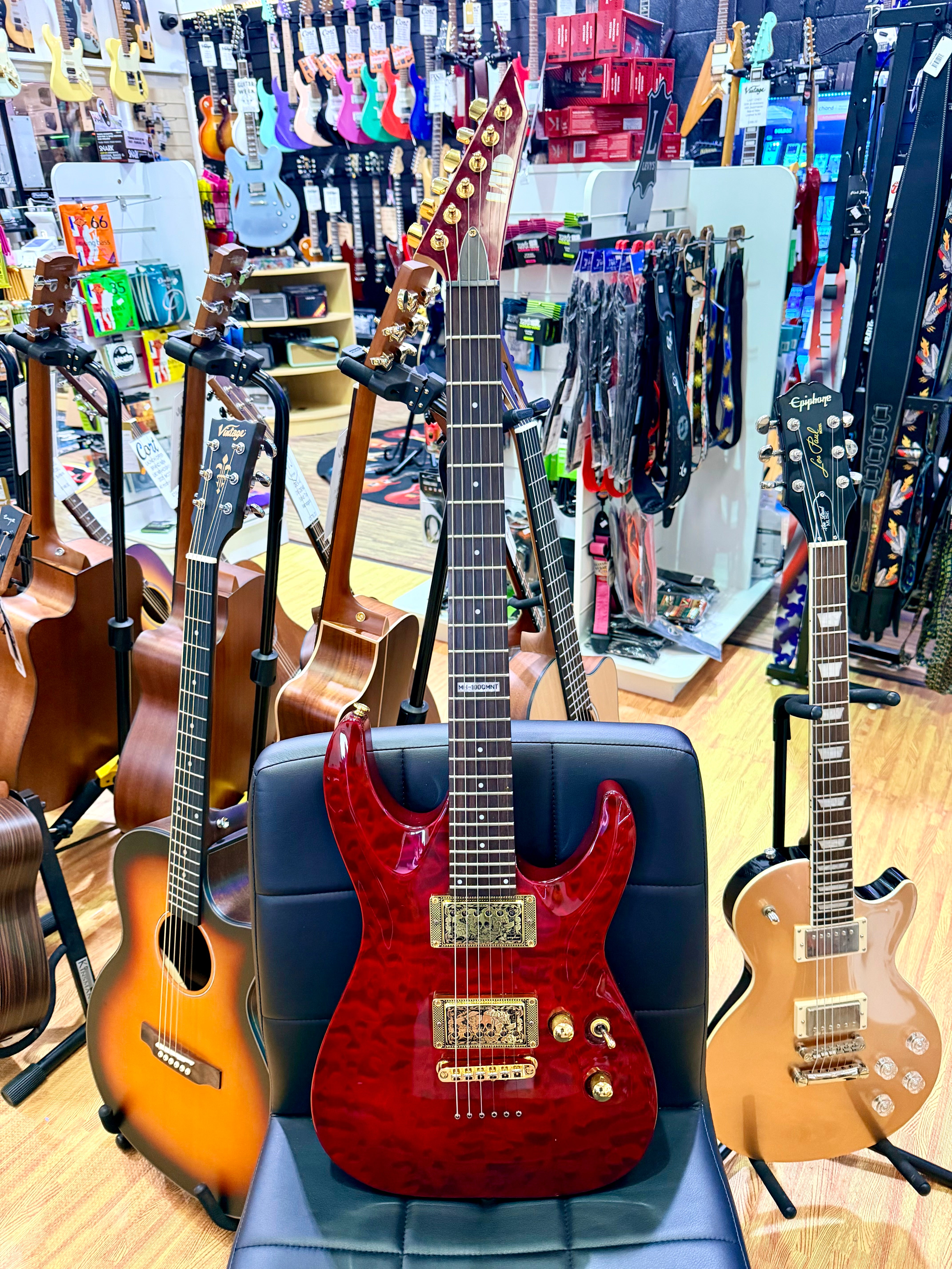 π₯2012π₯ ESP LTD MH-100QM NT See Thru Black Cherry~ Gold Hardware Guyker Lockers