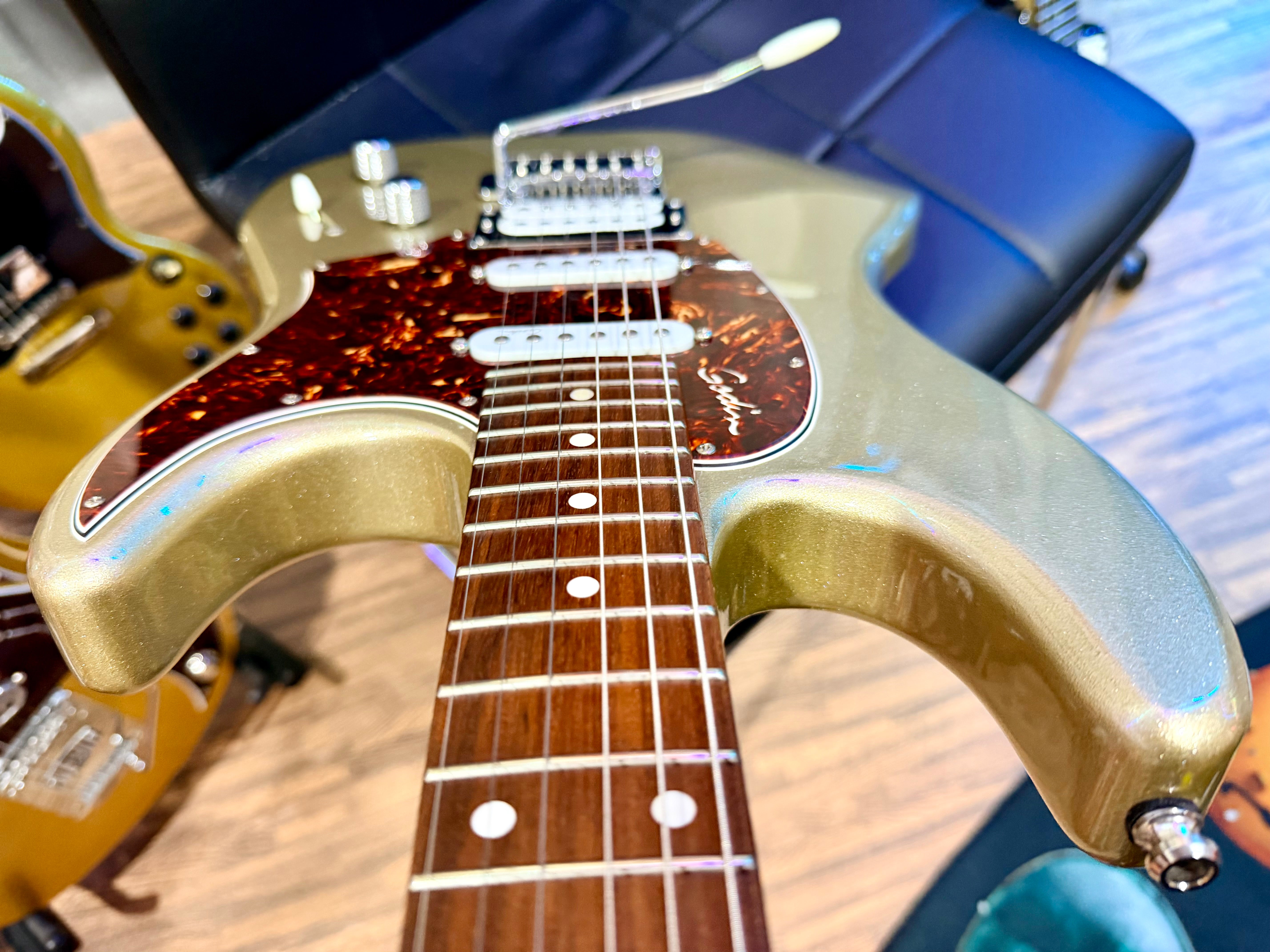 🌟MINT🌟 Godin Session RW LTD~ Silver Gold HG~ Seymour Duncan HSS + Gig Bag!