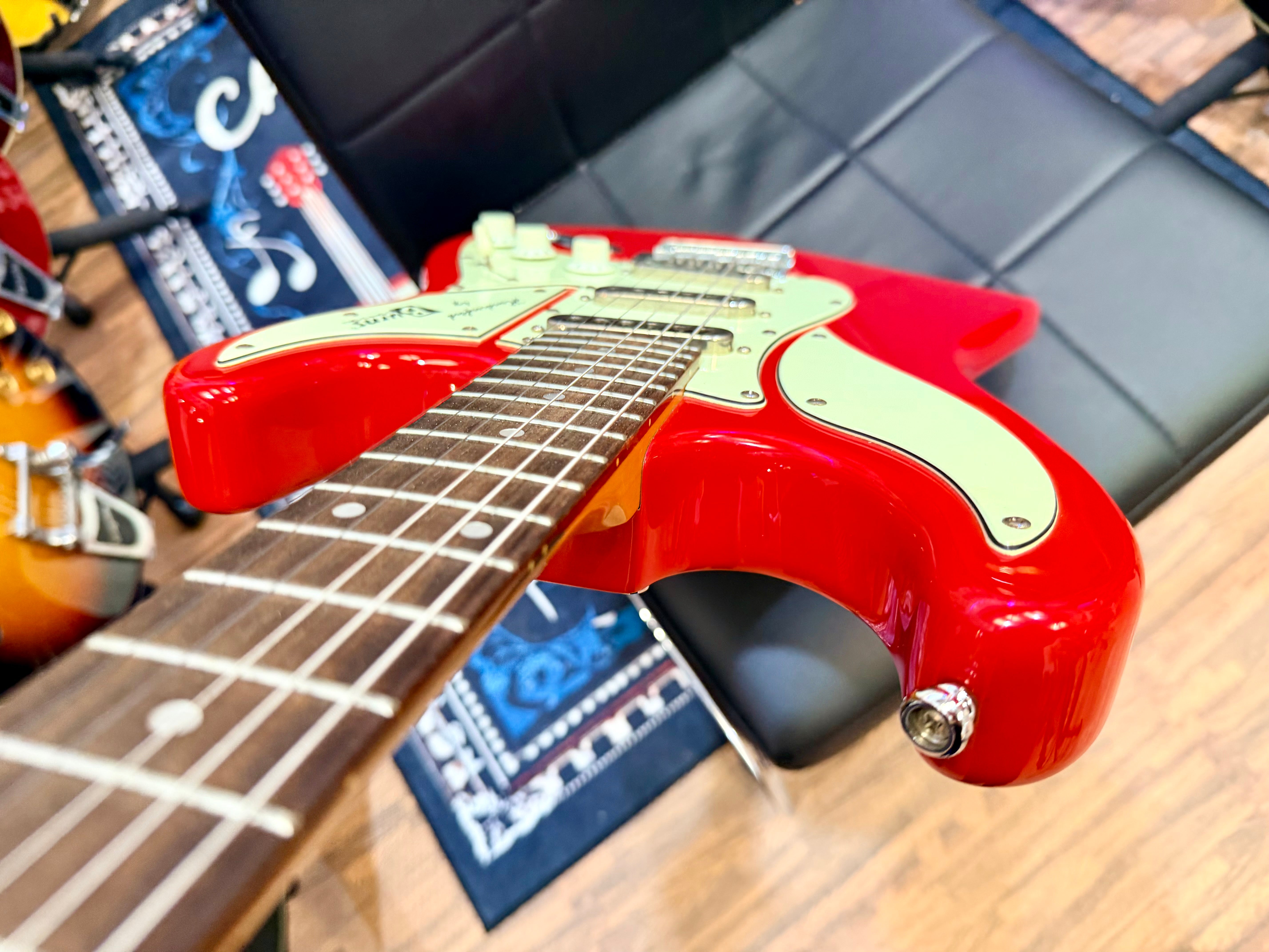 ⚡️2009⚡️ Burns London Cobra Electric Guitar~ Guards Red~ Tri-Sonic Pickups!