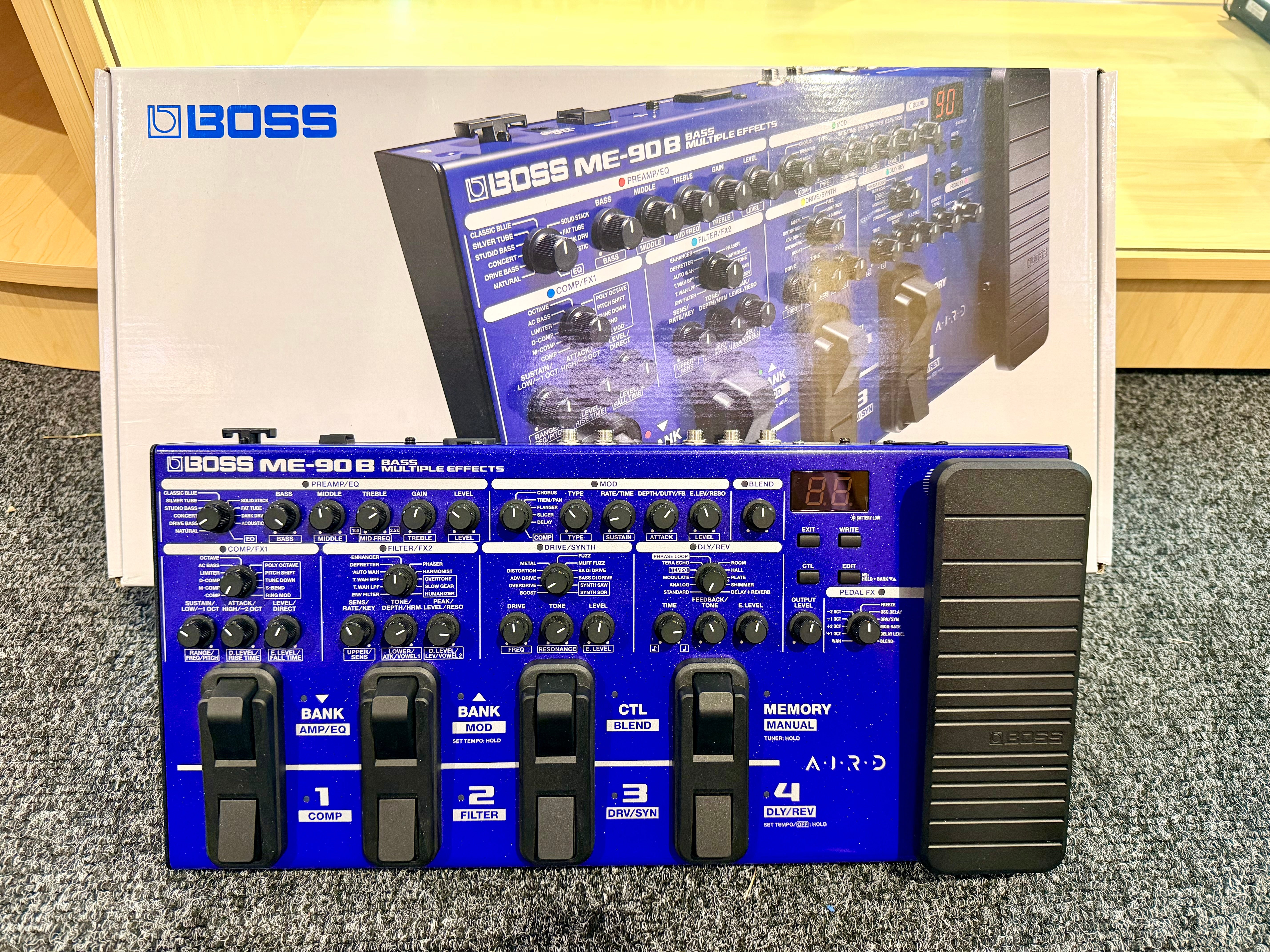 🎸MINT🎸 BOSS ME-90B Bass Guitar Multi-Effects Pedal~ FX Unit~ Processor~ Boxed!