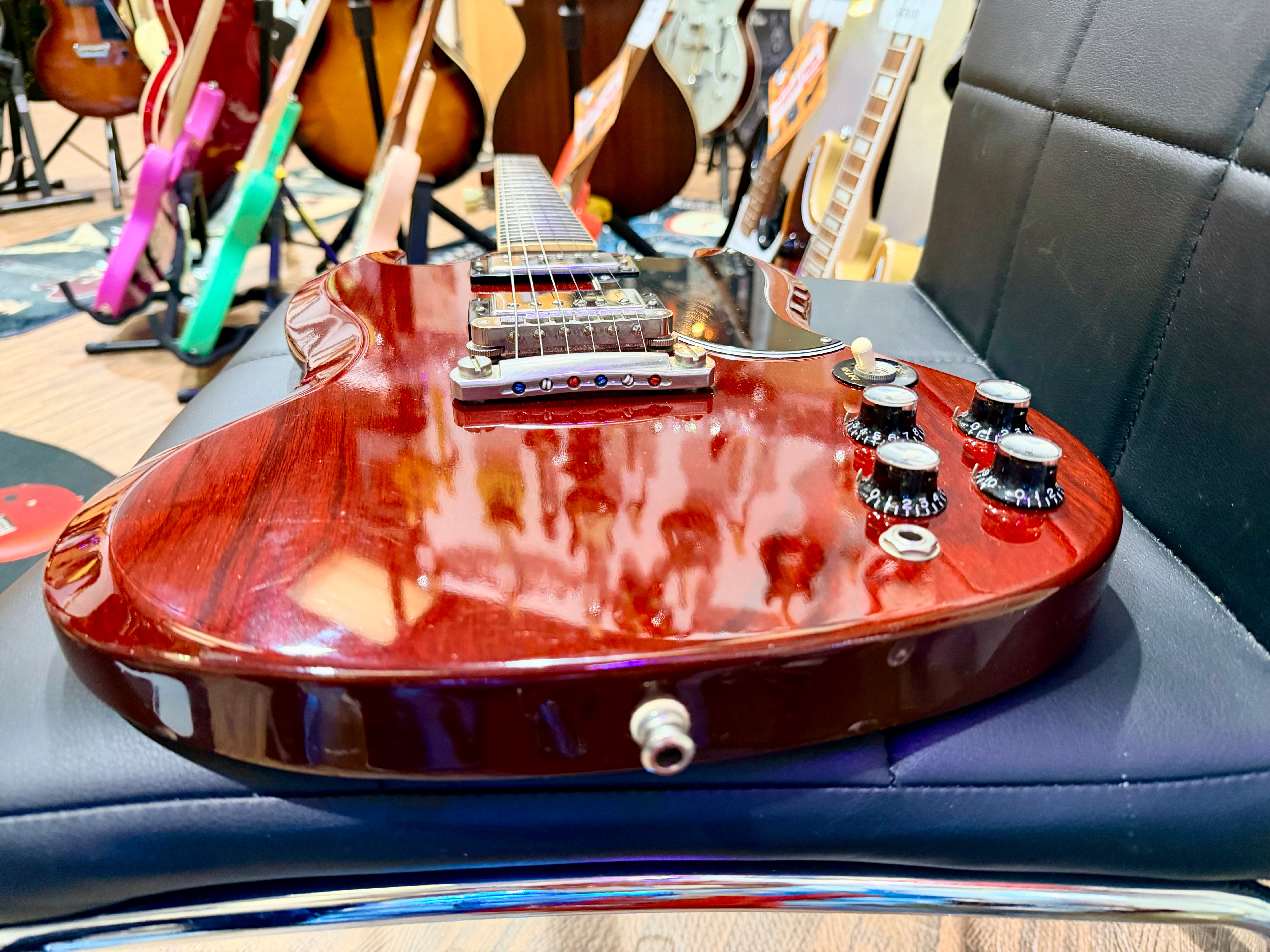 ๐2005 USA๐ Gibson '61 SG Standard Reissue~ Heritage Cherry~ Cherished & Case!