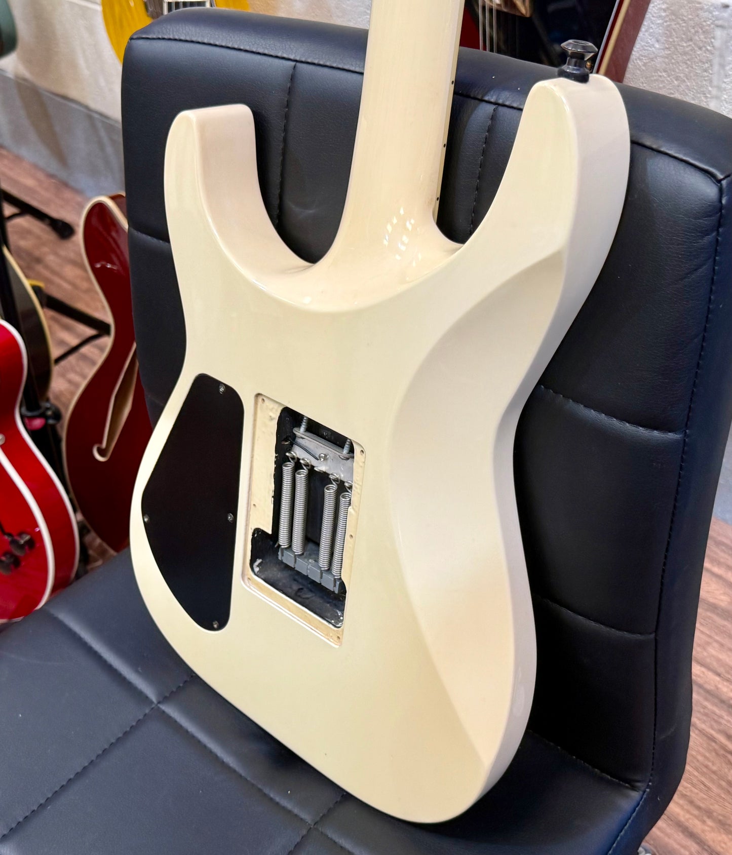 🔥SEYMOUR DUNCAN🔥 Jackson SLX DX Soloist Thru Neck~ Creme ’Vintage’ White!