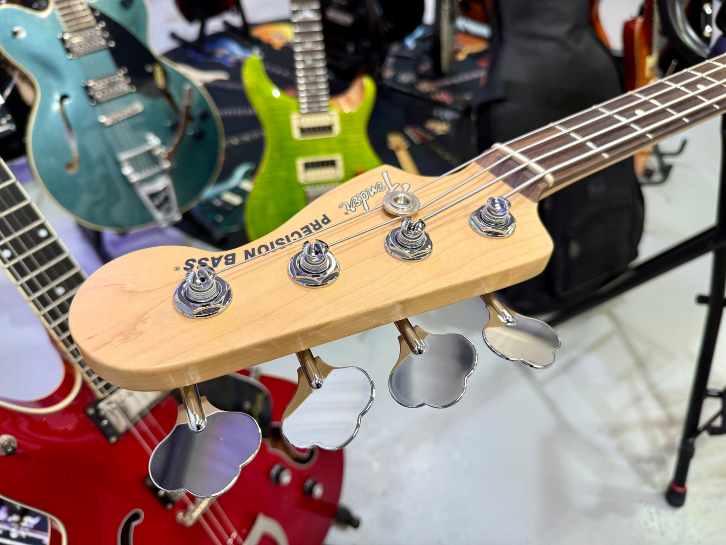 🌟2024 USA🌟 Fender American Performer Precision P Bass~ 3-Colour Sunburst~ MINT