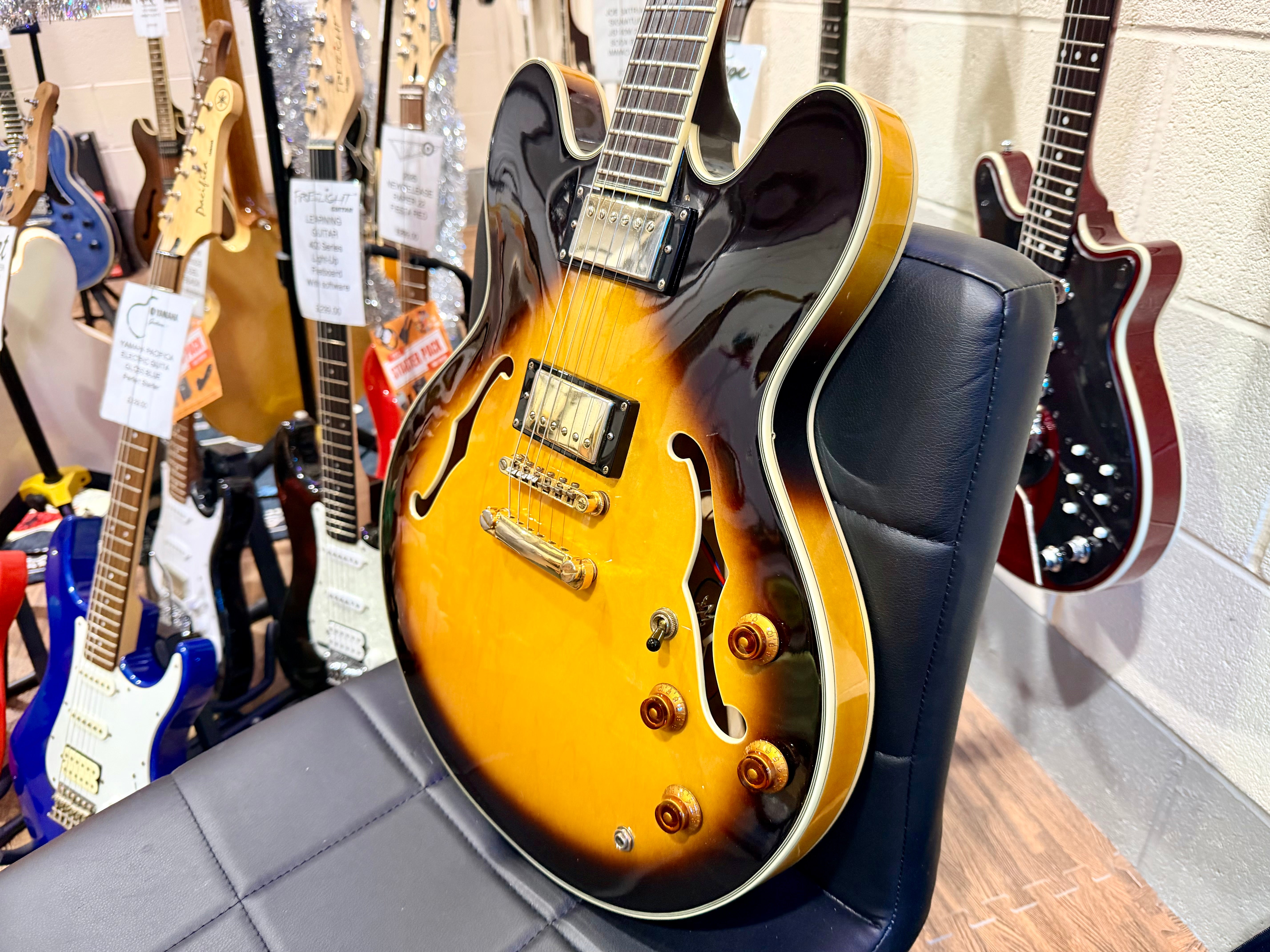 ☀️2008☀️ Epiphone Sheraton ii VS~ Vintage Sunburst~ Hollow-body~ Hard Case!