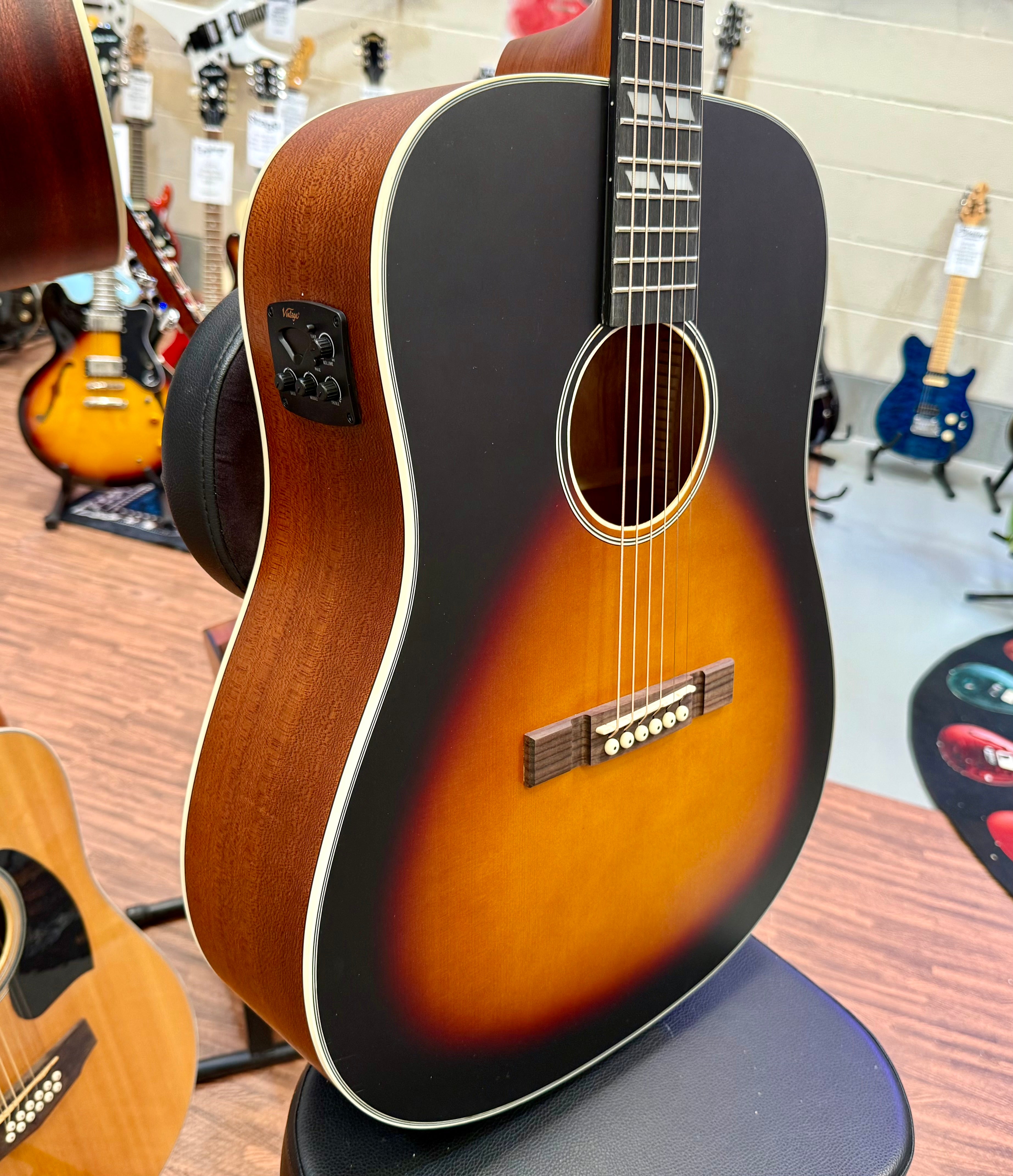 ๐NEW 2025๐ Vintage Historic Series 'Dreadnought' Electro-Acoustic Guitar VSB!