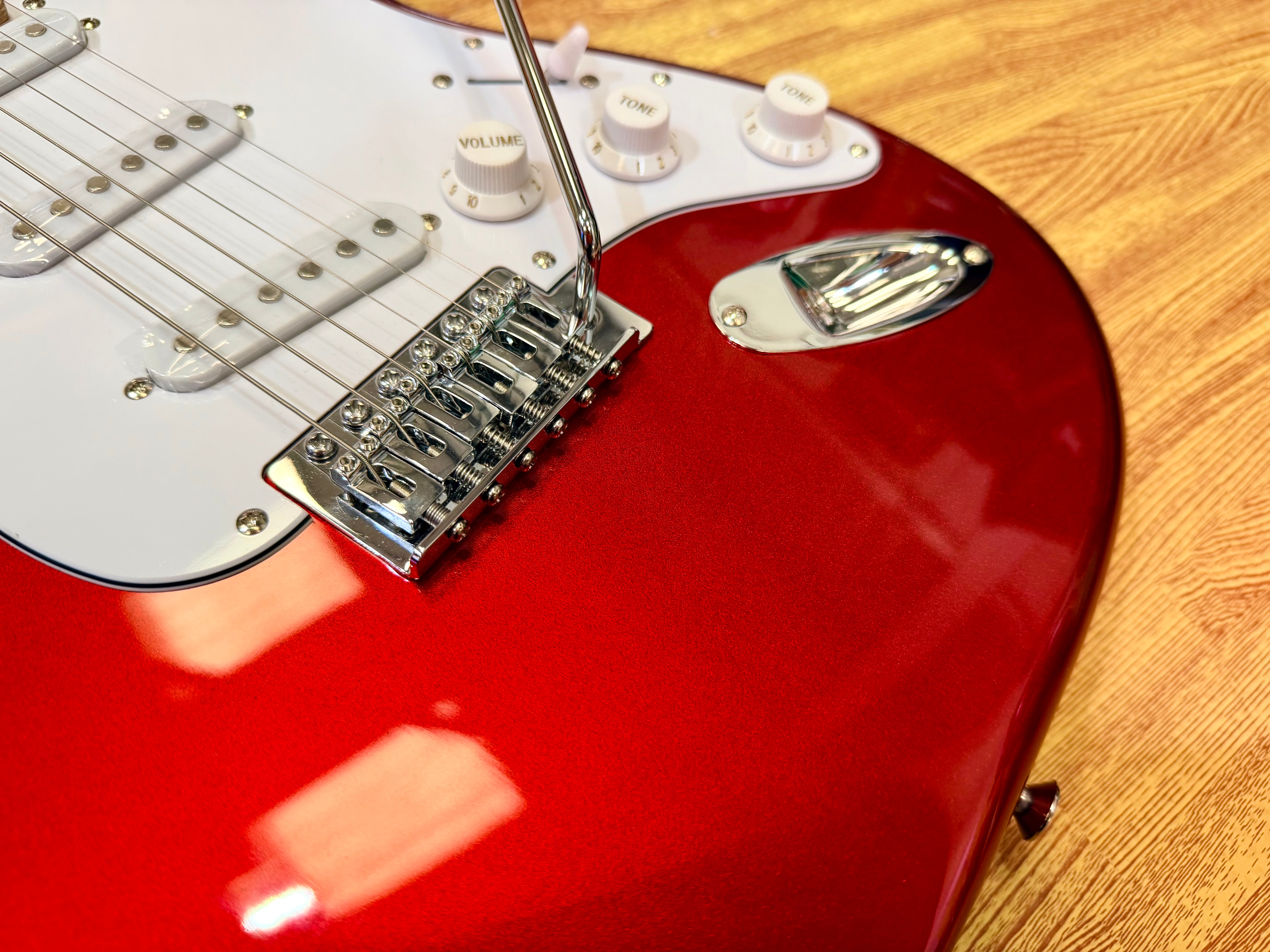 ๐ธ EastCoast ST1 Electric Guitar- Candy Apple Red~ Maple Neck Stratocaster ๐ธ