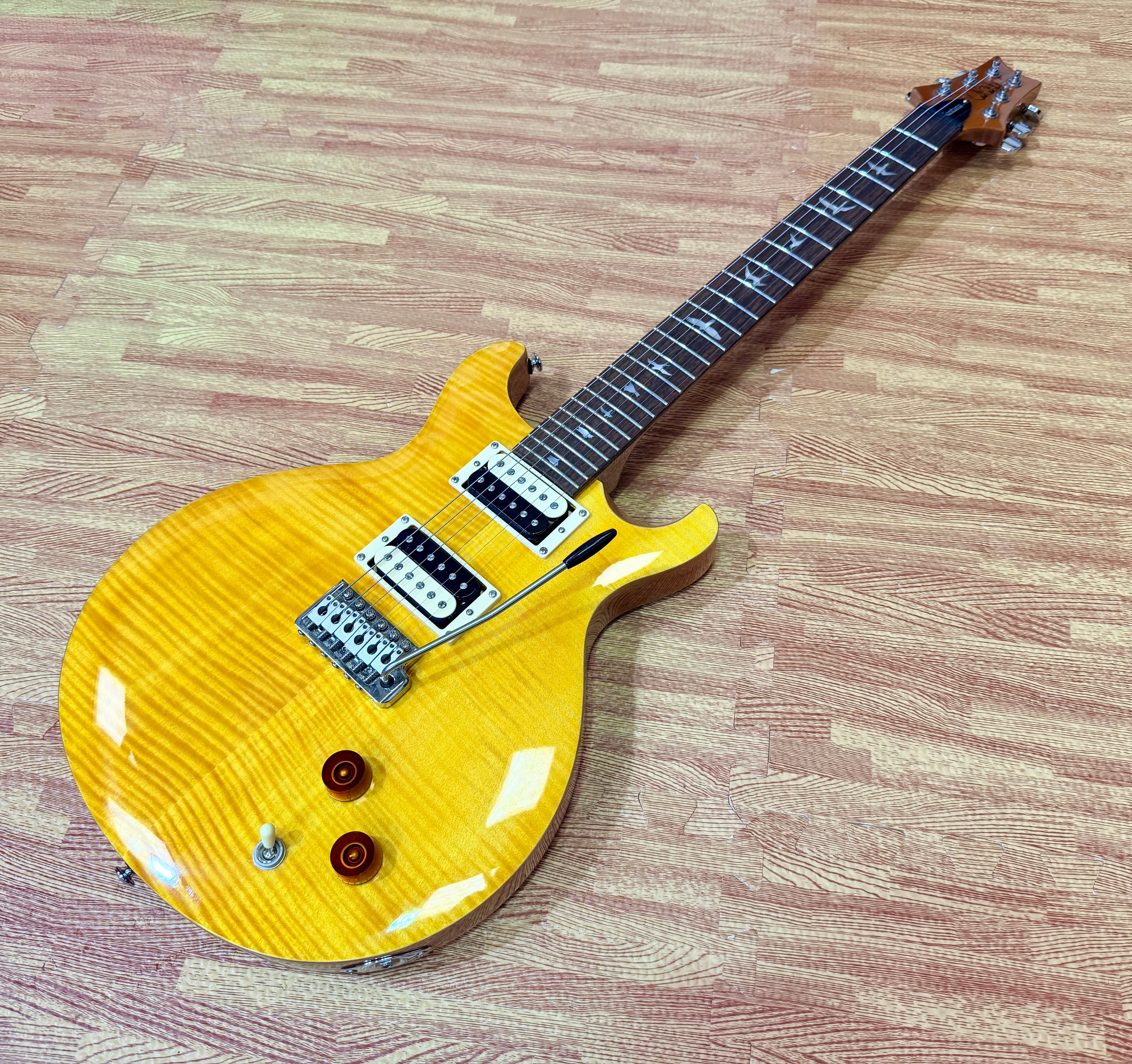 ☀️2022☀️ PRS SE Santana Signature~ Flamed Maple~ Santana Yellow~ Mint Condition!