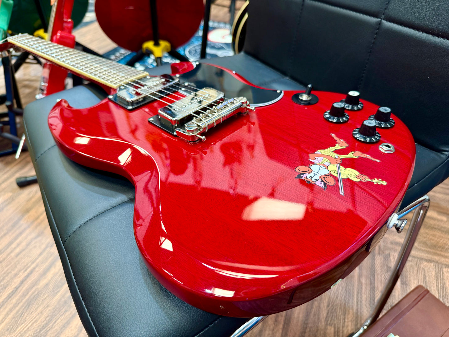 🔥MINT 2022🔥 Epiphone Tony Iommi SG Special P90 ‘Monkey’ Signature + Hard Case!