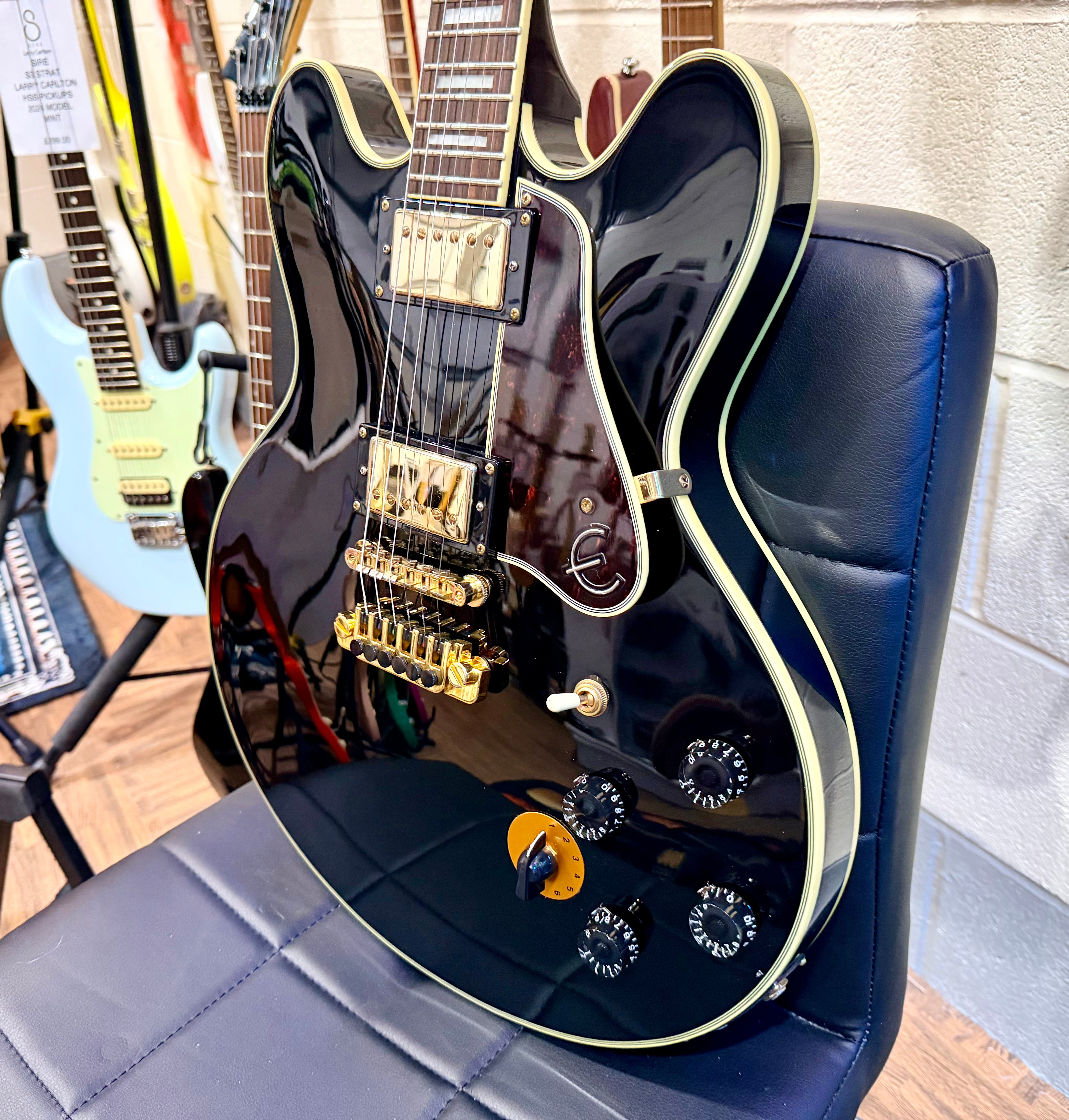 🔥2011🔥 Epiphone B.B. King Lucille Guitar~ Ebony Black~ Semi-Hollowbody!